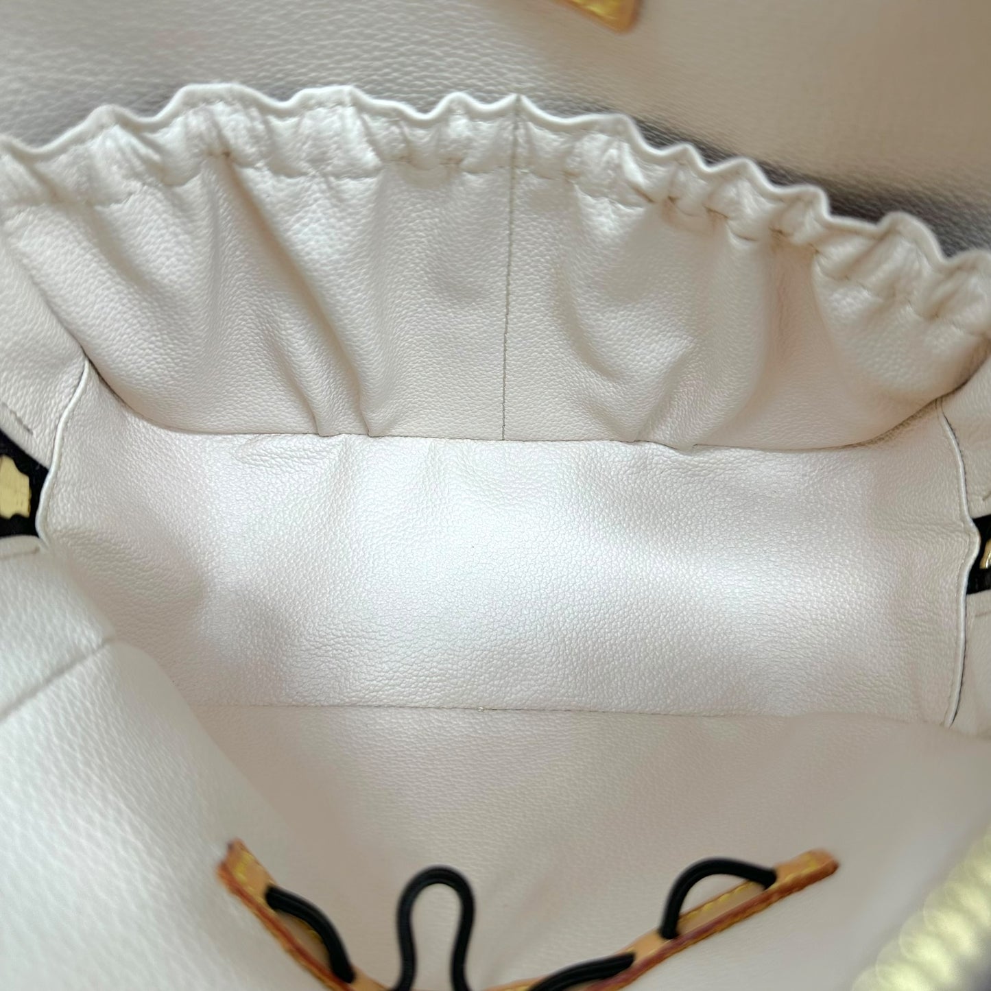 Louis Vuitton Classic Monogram Spontni 2-Way Bag