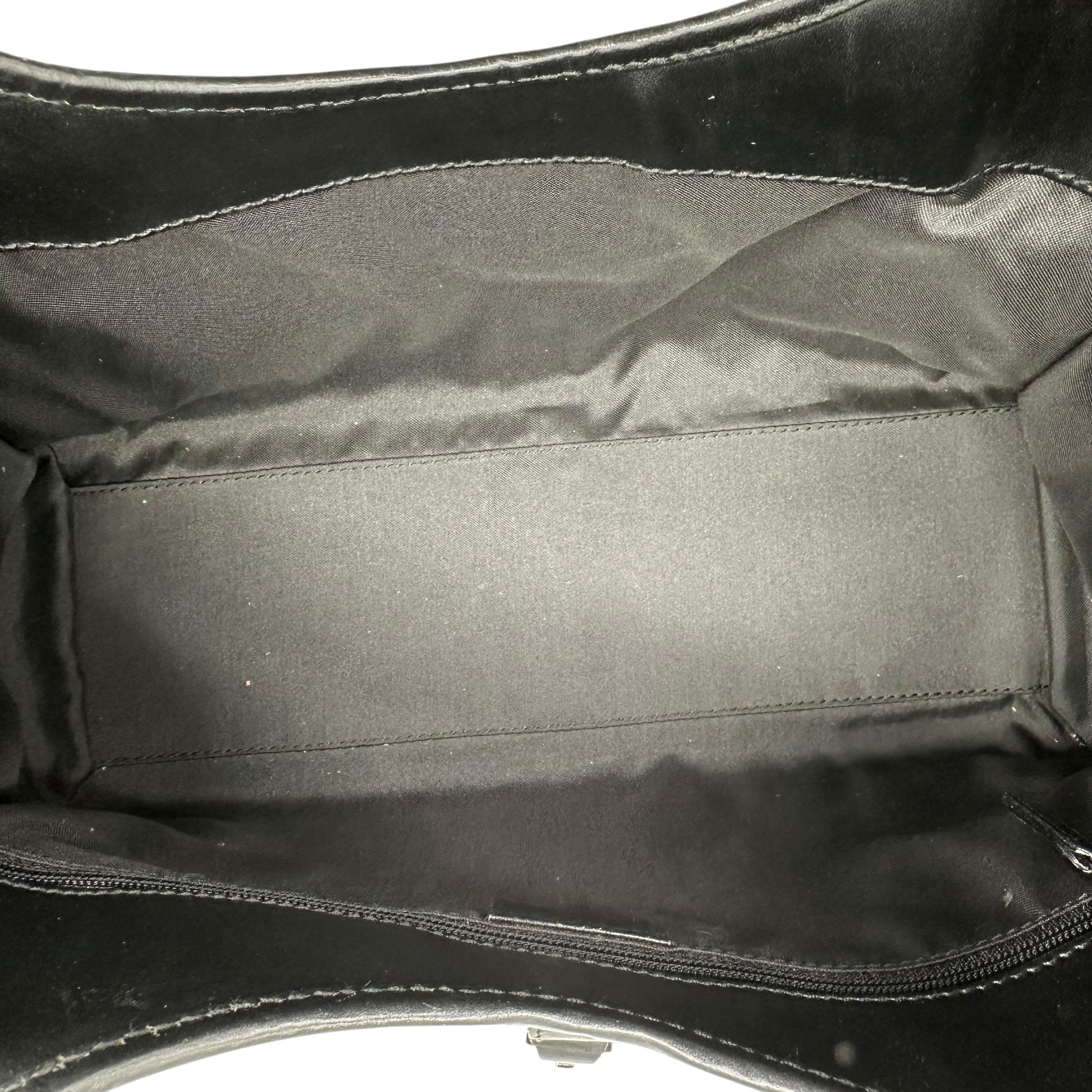 Gucci Black Large Monogram Jackie Bag - Outfit Repeater