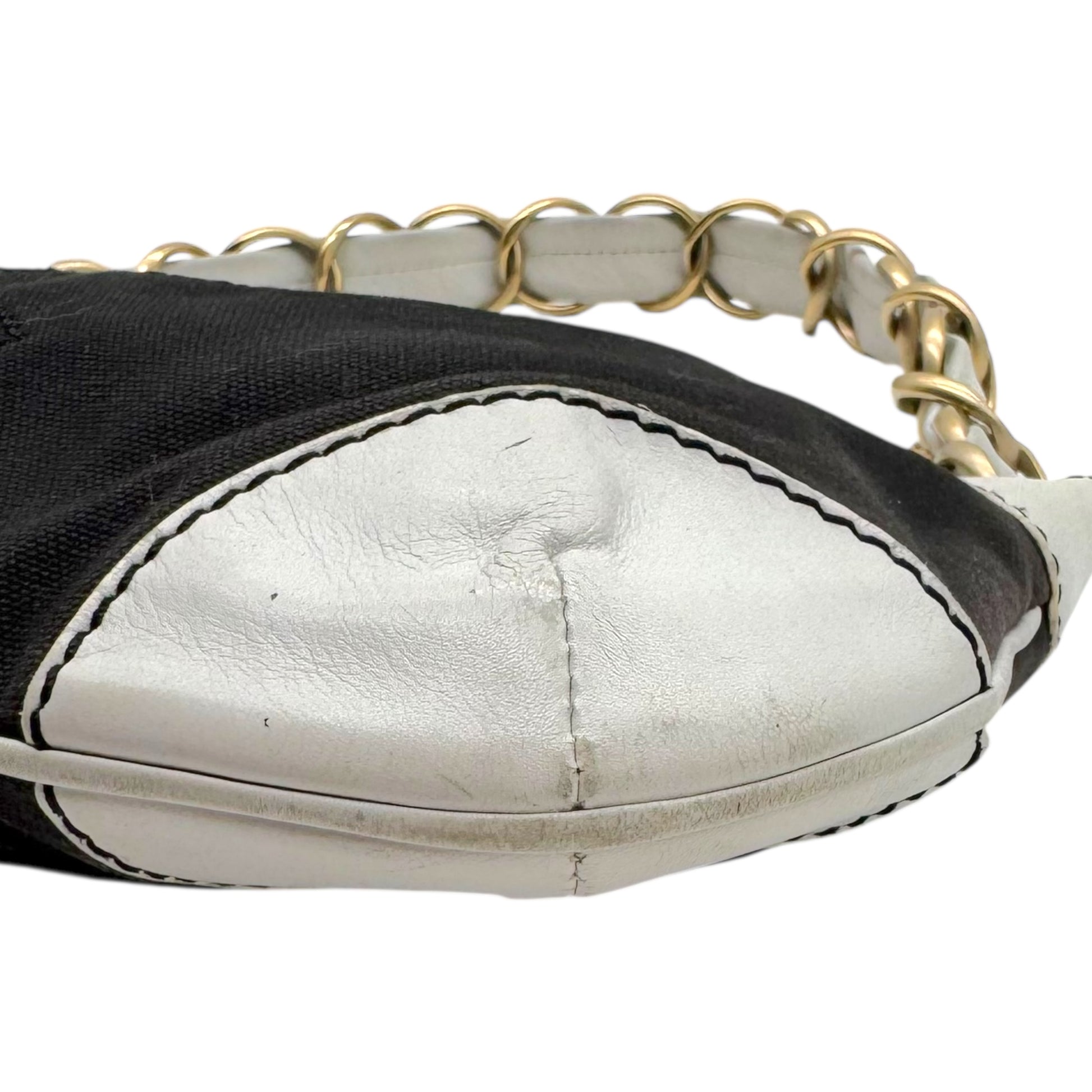 Chanel Black Canvas & White Leather CC Logo Shoulder Bag 2003-04 - Outfit Repeater
