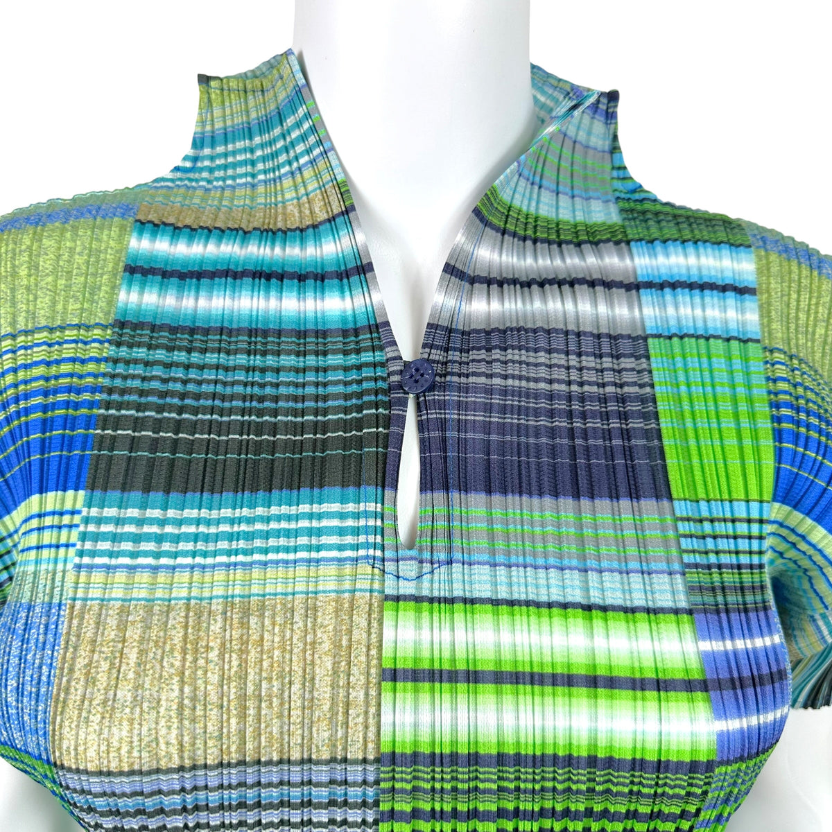 Issey Miyake Pleats Please Blue Green Multicolor Striped Gradient Print Pleated Short Sleeve Blouse Sz 4