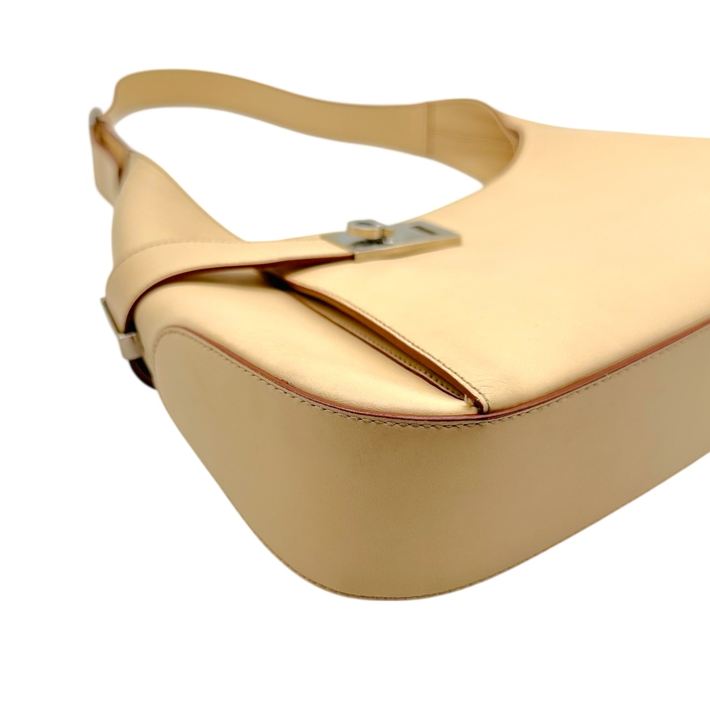 Salvatore Ferragamo Ivory Leather Gancini Shoulder Bag
