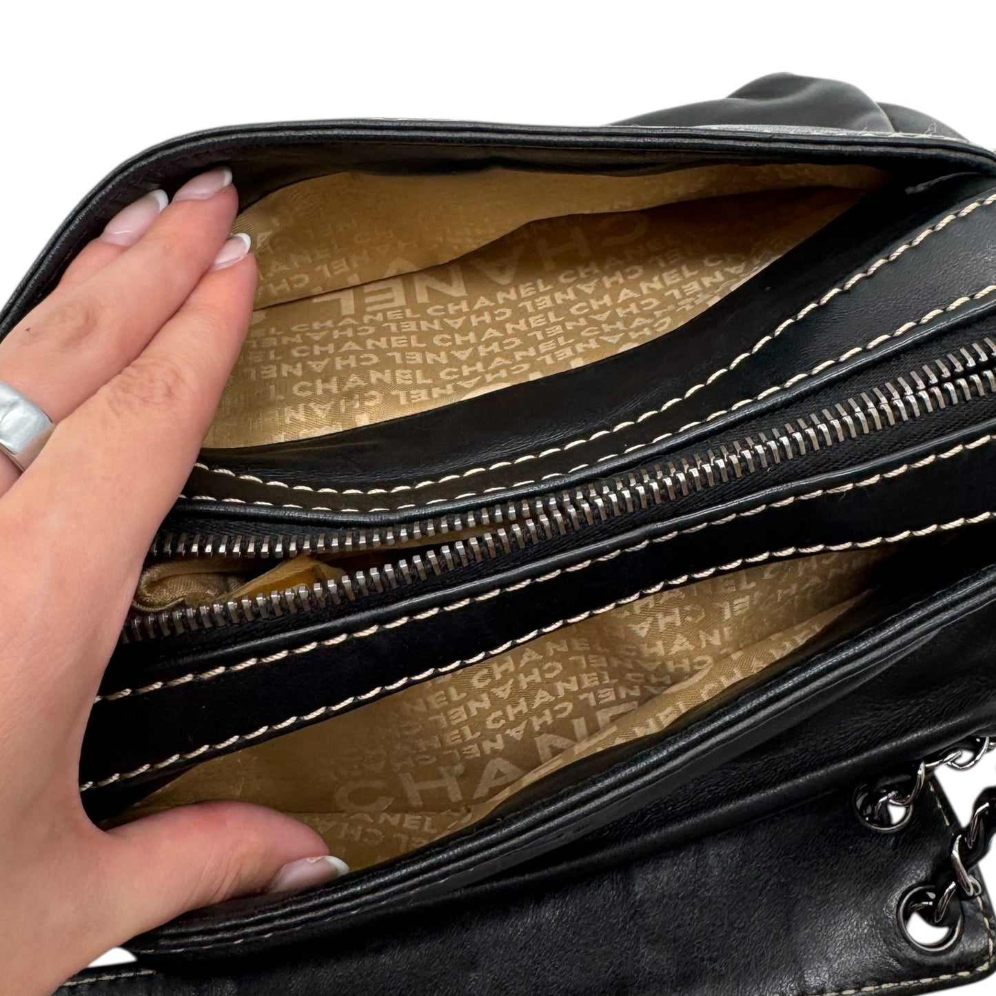 Chanel Black Lambskin LAX Accordion Shoulder Bag 2004-05 - Outfit Repeater