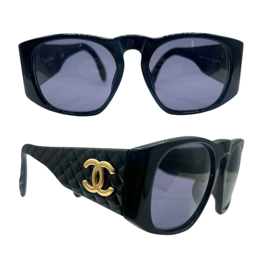 Chanel 01450 90's Black & Gold Matelasse Round Sunglasses w/ Case