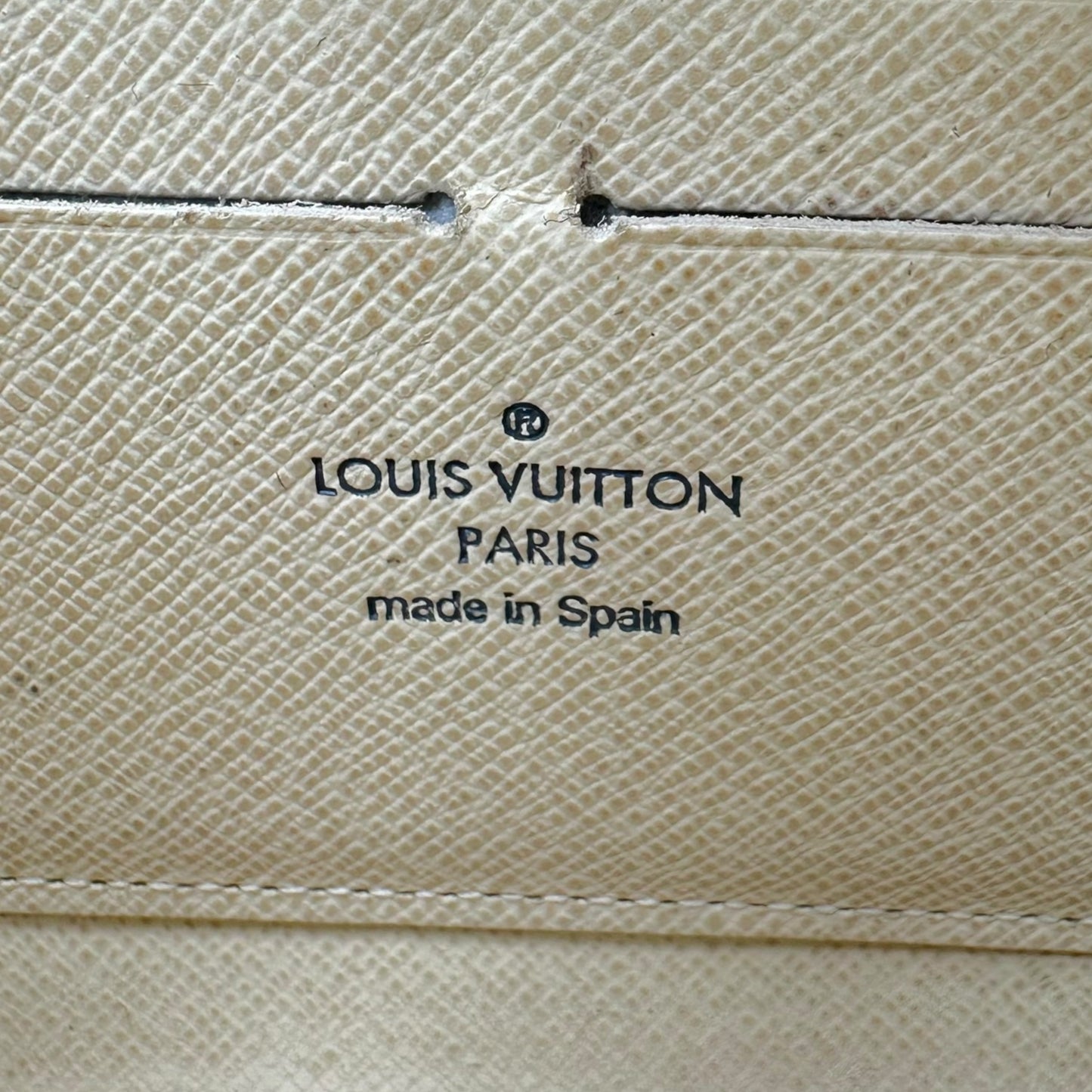 Louis Vuitton Damier Azur Zippy Wallet