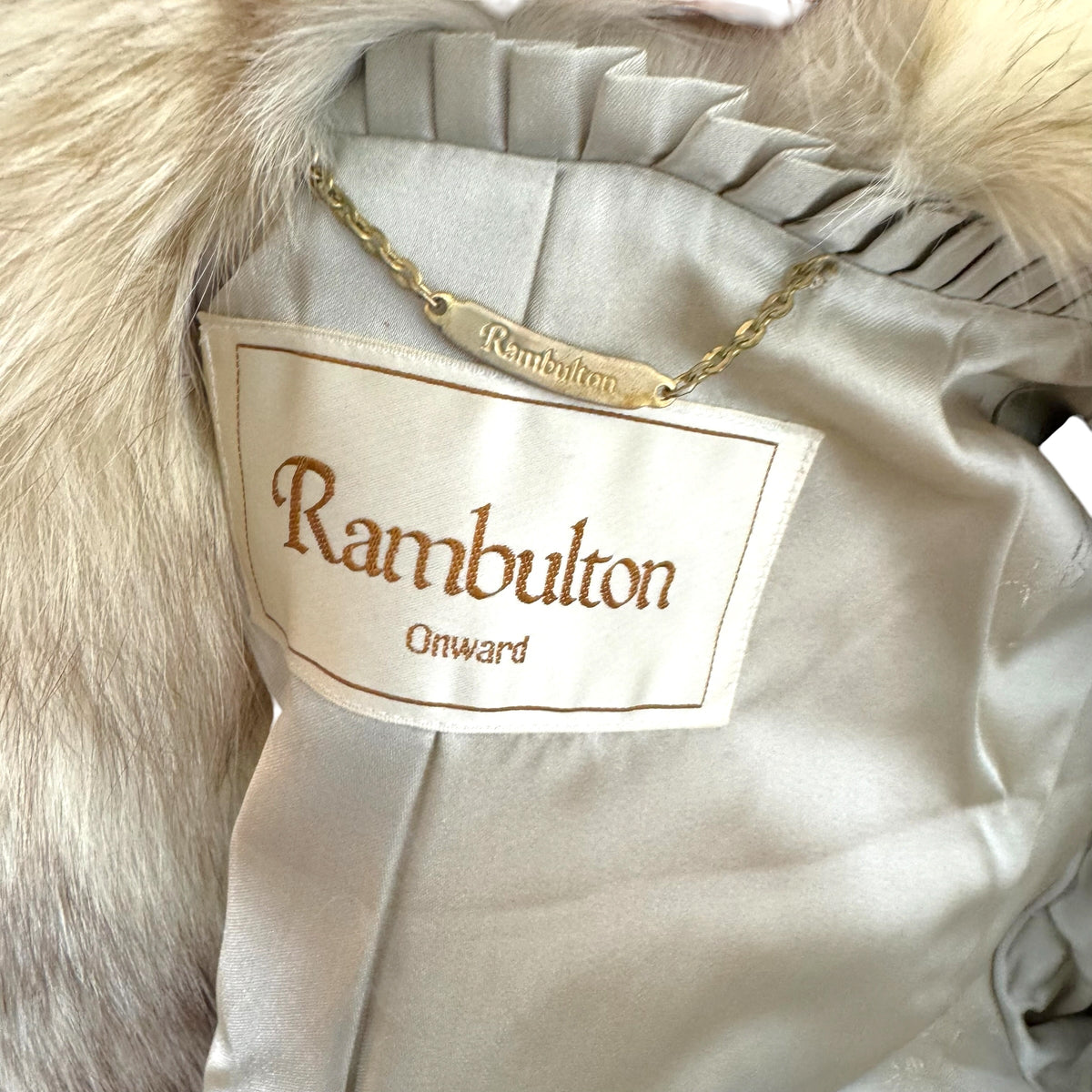 Rambulton Ivory Fox Fur Coat Scalloped Hem 1990s Vintage