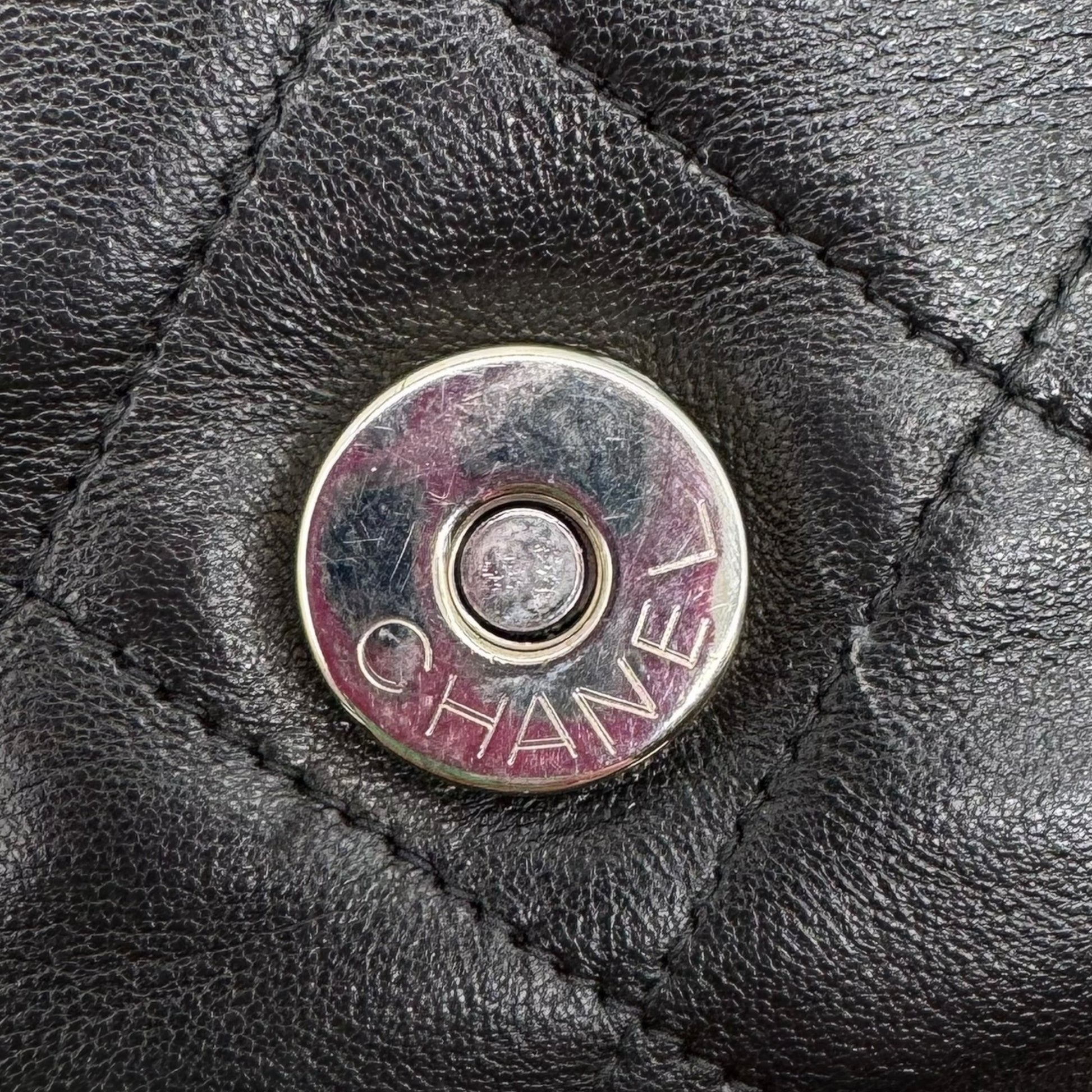 Chanel Black Matelasse Lambskin ID Bracelet Bag 1996-1997 - Outfit Repeater