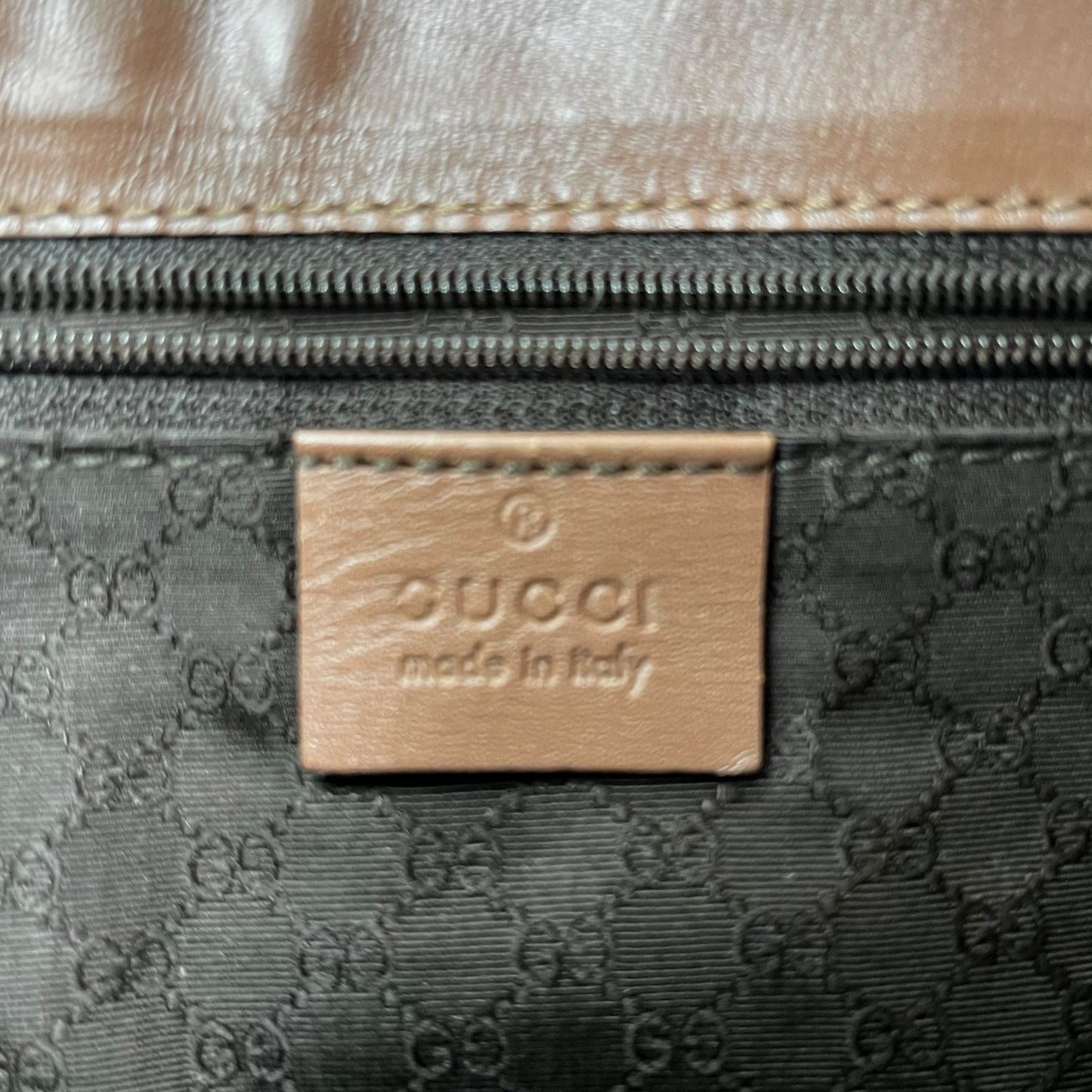Gucci Tan Python Jackie Shoulder Bag - Outfit Repeater