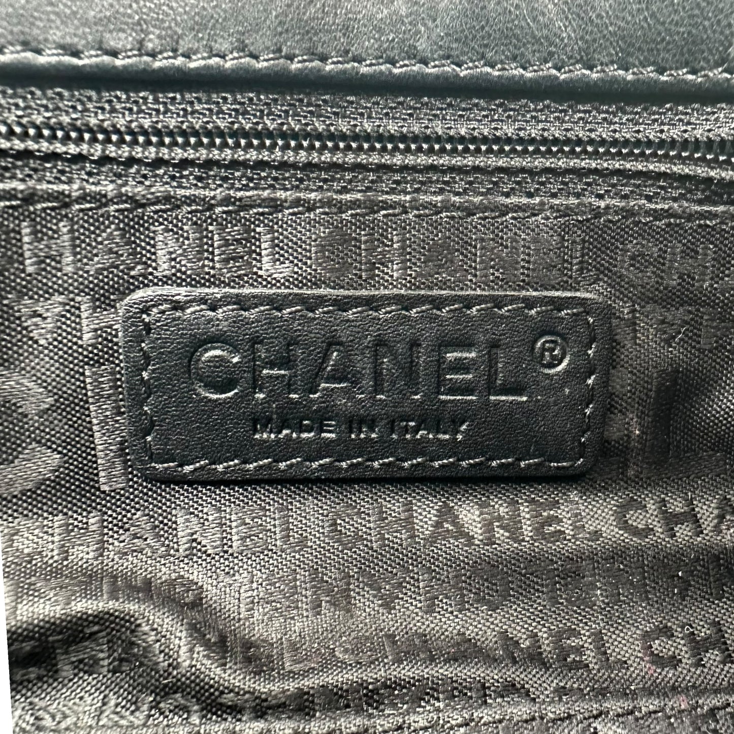 Chanel Chocolate Bar Lambskin Quilted Chain Strap Shoulder Bag - Outfit Repeater