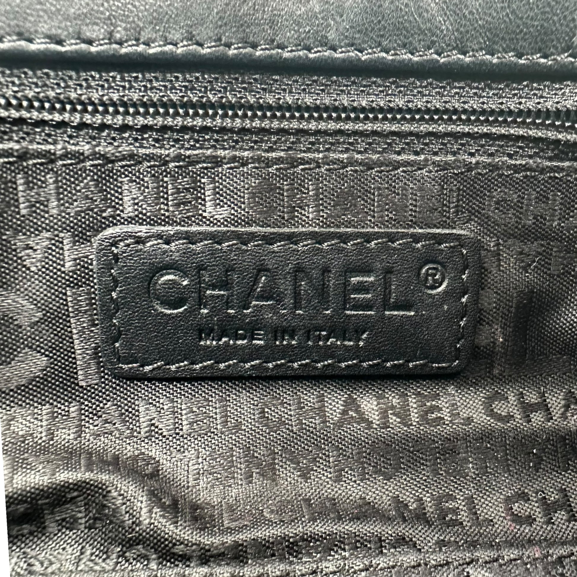 Chanel Chocolate Bar Lambskin Quilted Chain Strap Shoulder Bag - Outfit Repeater
