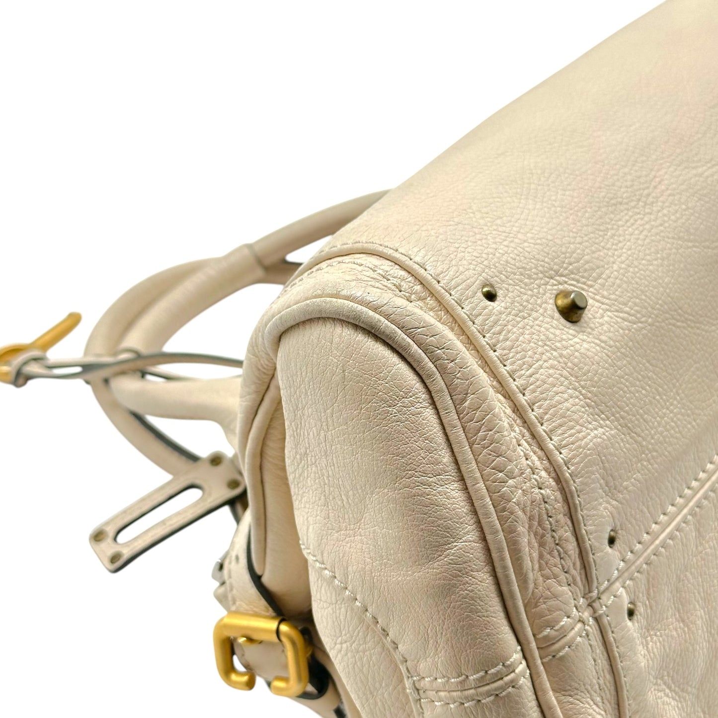 Chloé Ivory Leather Shoulder Bag with Padlock Closure
