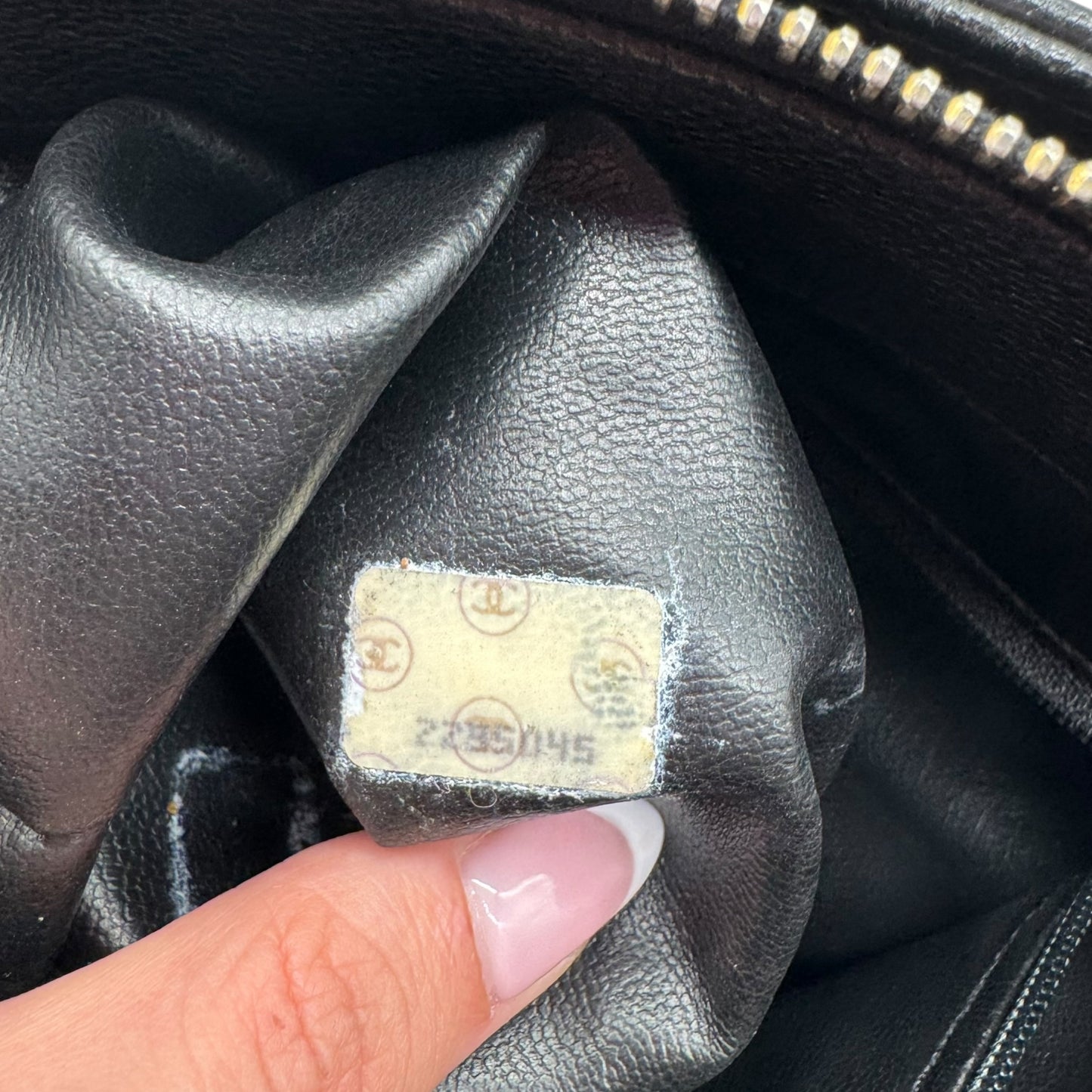 Chanel Black Caviar Leather Big CC Logo Tote Bag 1991-1994 - Outfit Repeater