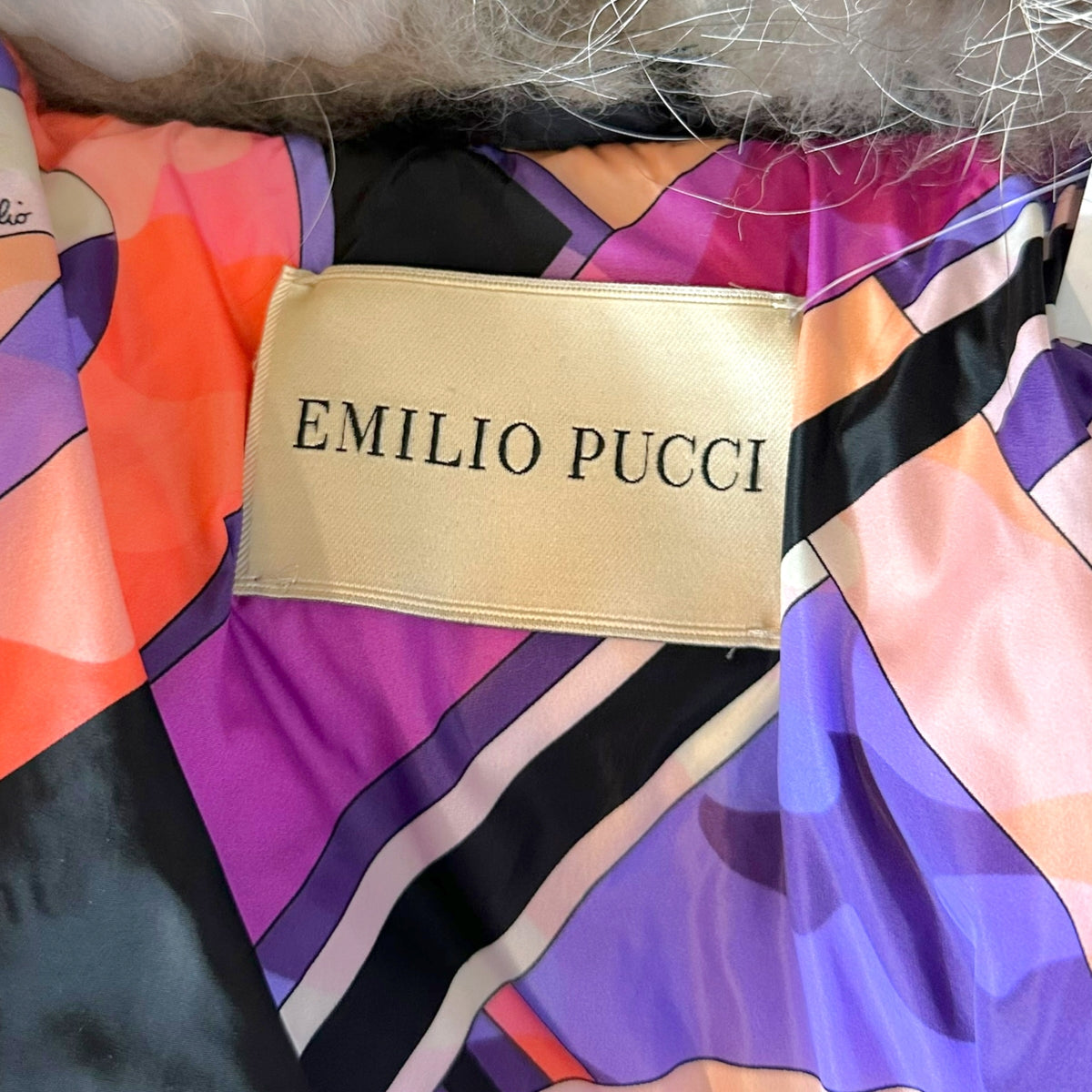 Emilio Pucci Black Cropped Puffer Coat With Fox Fur Collar