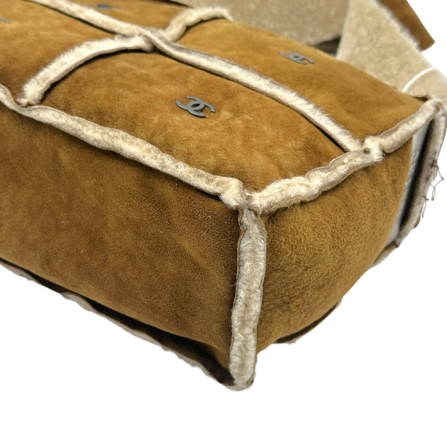Chanel Brown Shearling CC Logo Crossbody Bag 2000-02