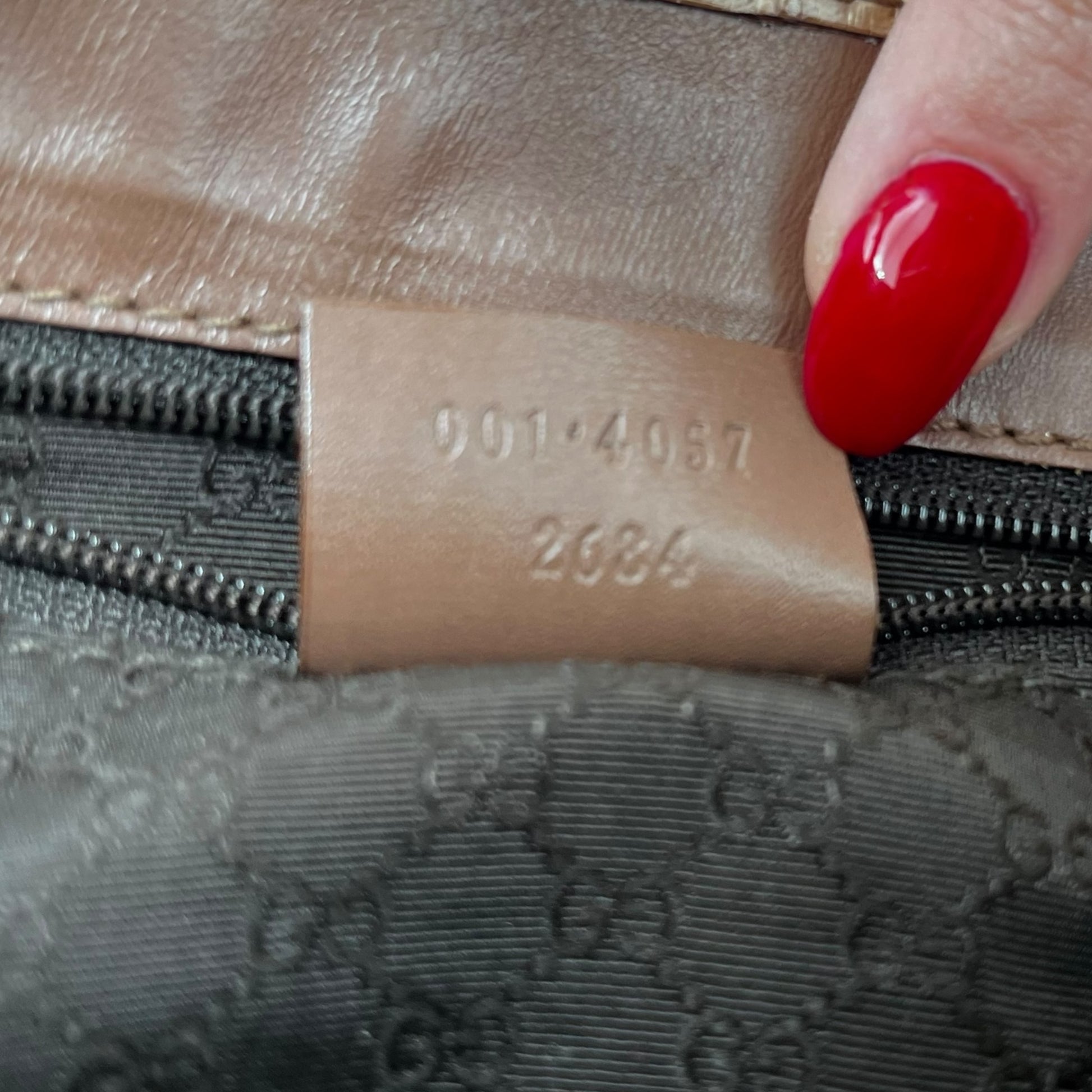 Gucci Tan Python Jackie Shoulder Bag - Outfit Repeater