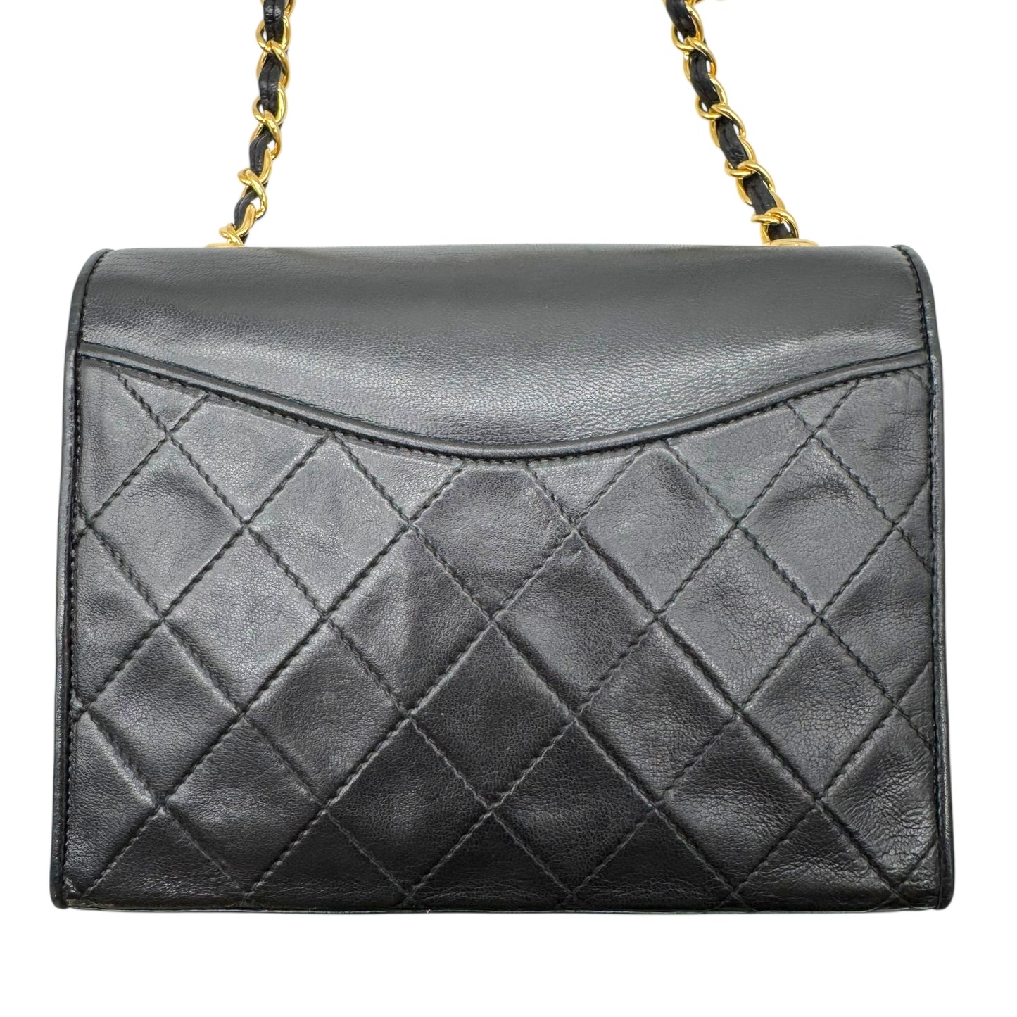 Chanel Black Lambskin Matelasse Quilted Crossbody Bag 1989-91 - Outfit Repeater