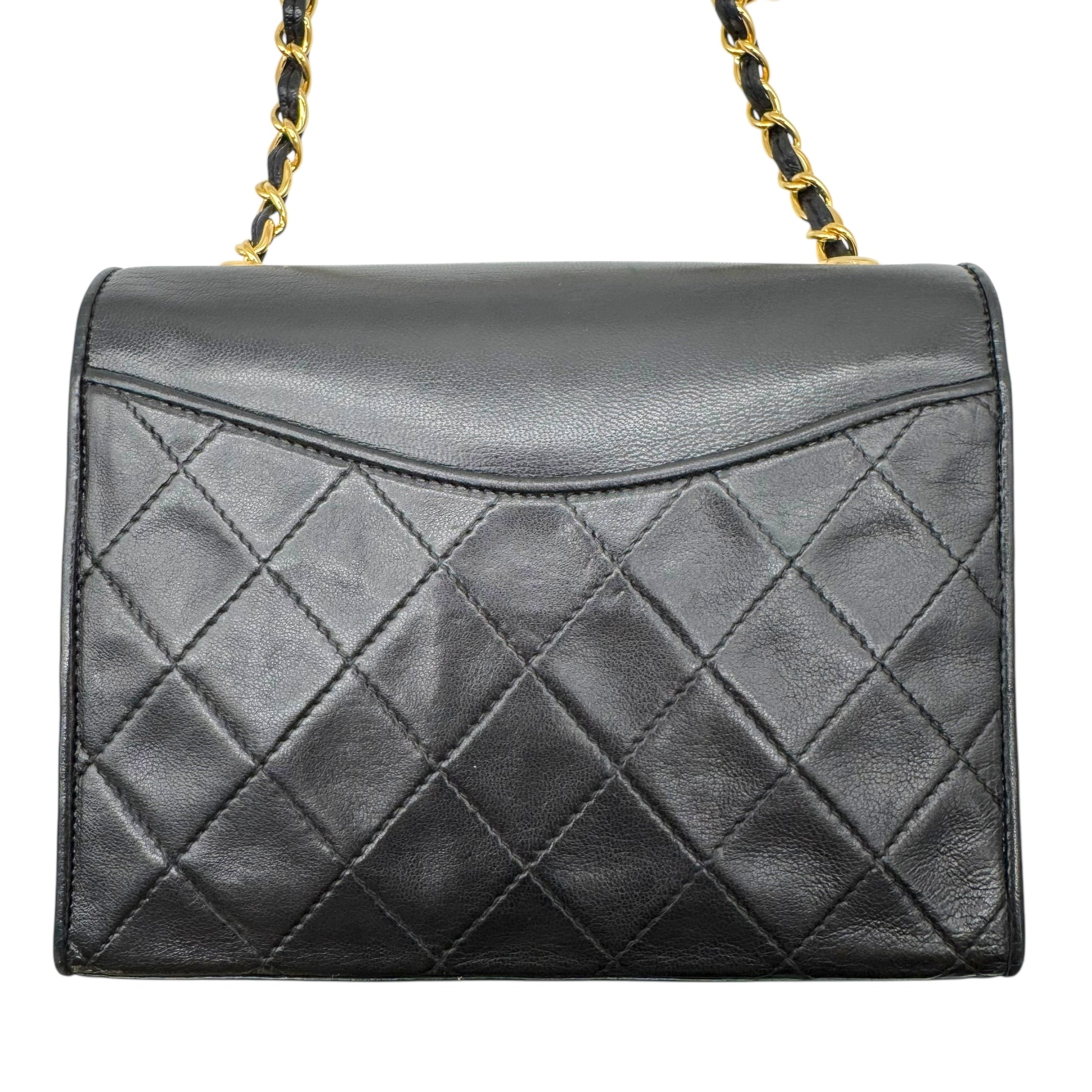 Chanel Black Lambskin Matelasse Quilted Crossbody Bag 1989-91 - Outfit Repeater