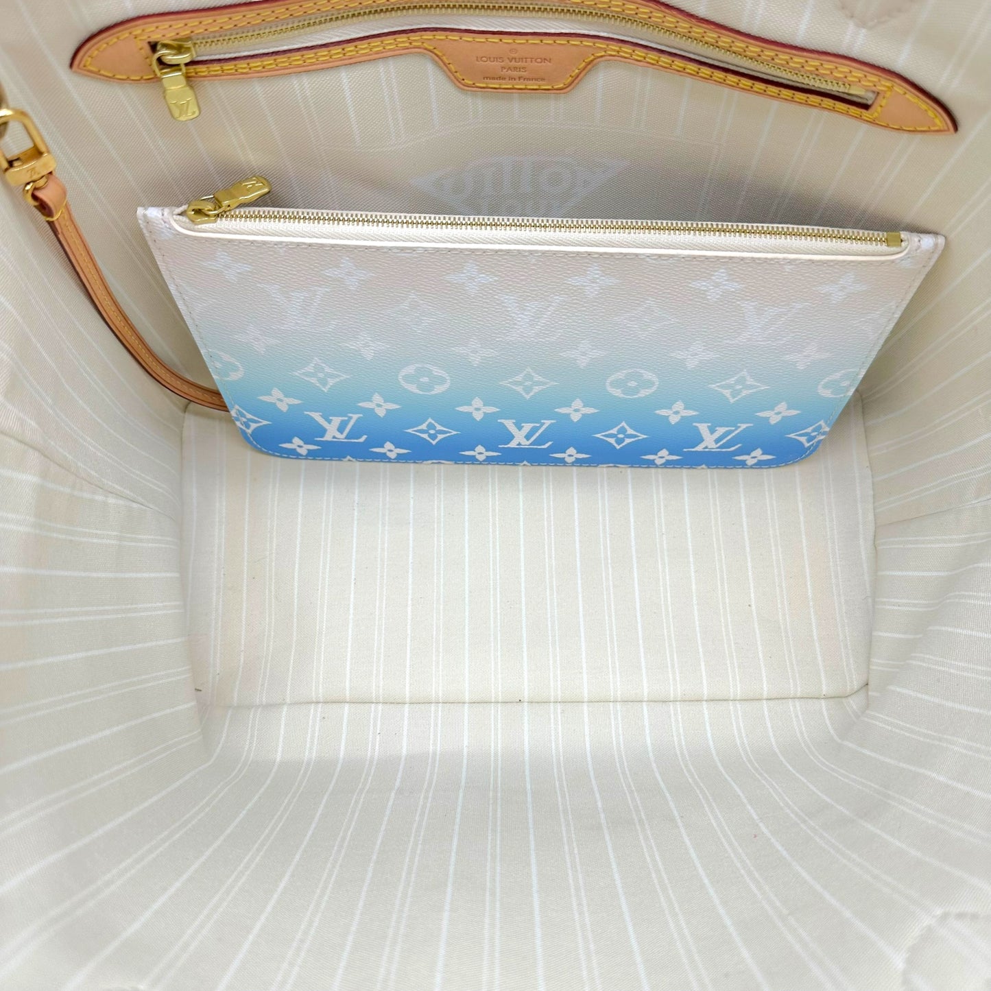 Louis Vuitton Blue Giant Monogram Ombre By the Pool Neverfull MM Tote
