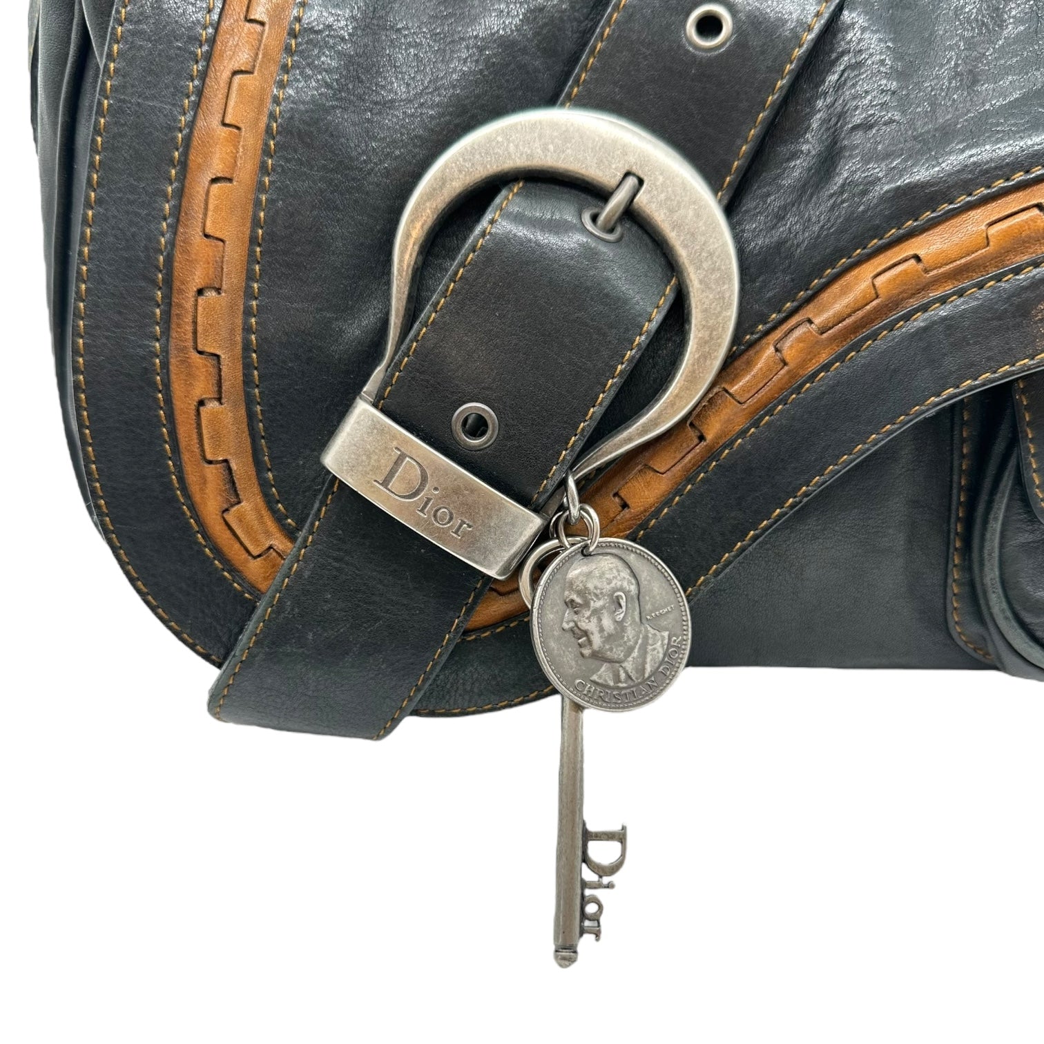 Christian Dior Black Gaucho Saddle Shoulder Bag - Outfit Repeater