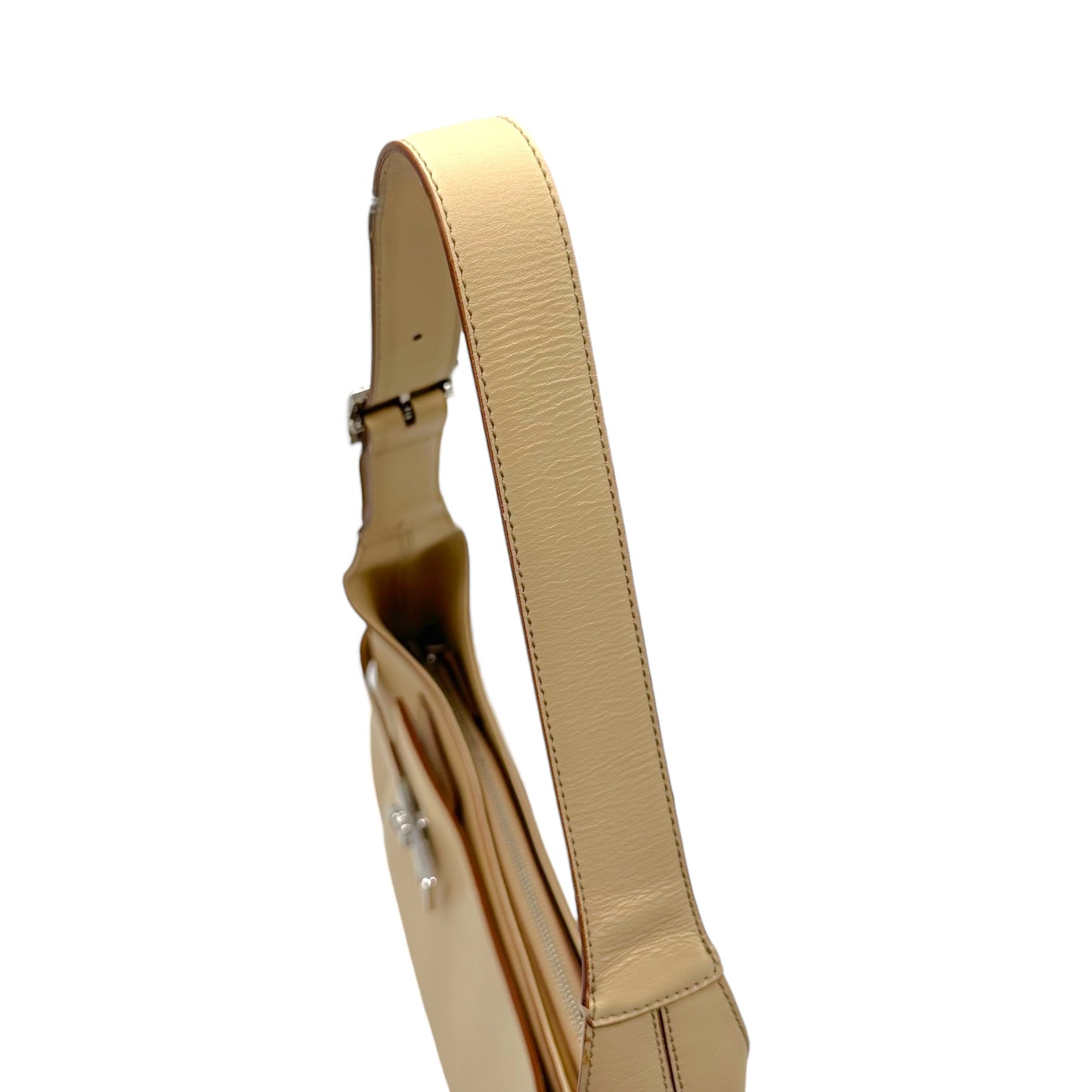 Salvatore Ferragamo Ivory Leather Gancini Shoulder Bag