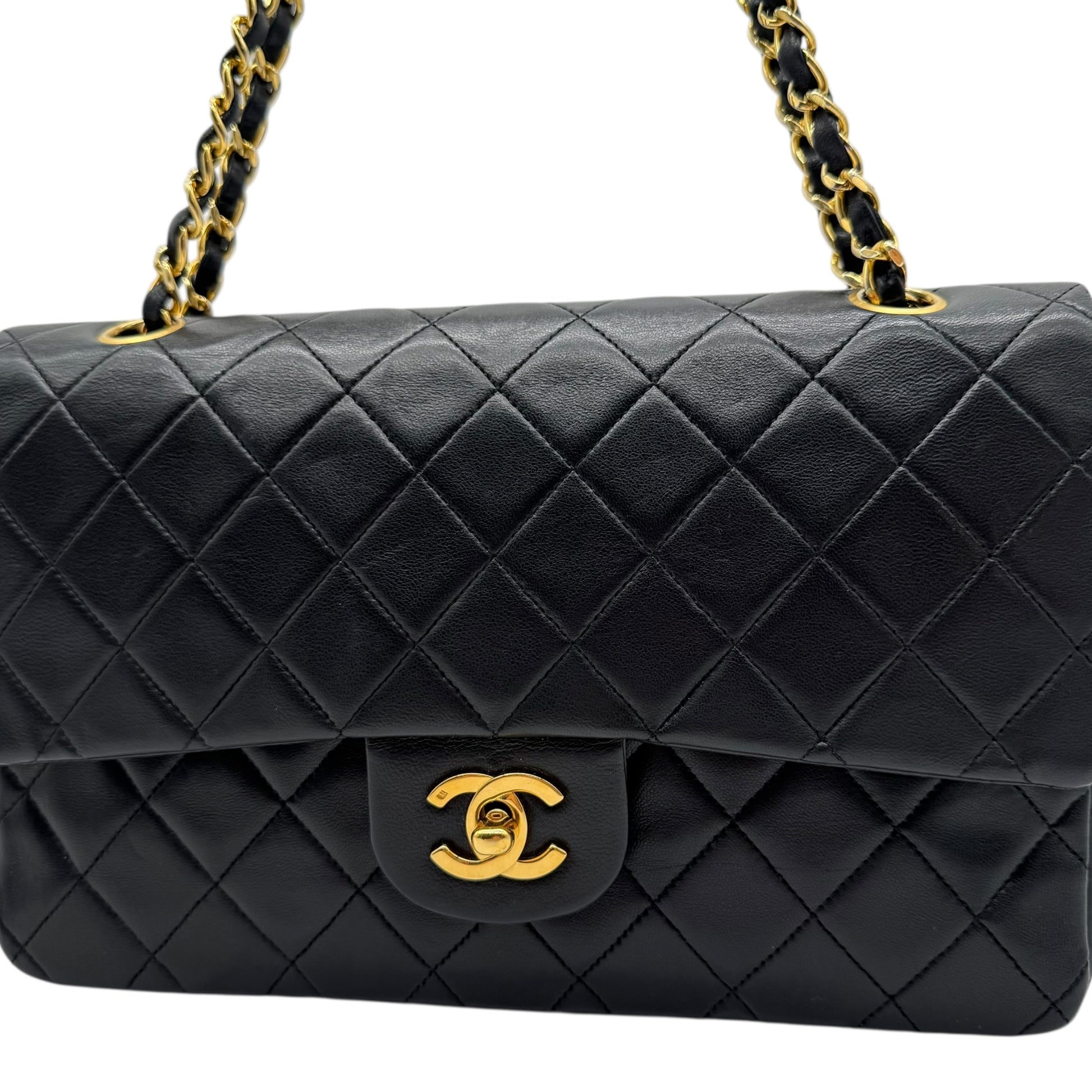 Chanel Black Matelasse Lambskin Medium Classic Flap Bag 1989-91 - Outfit Repeater