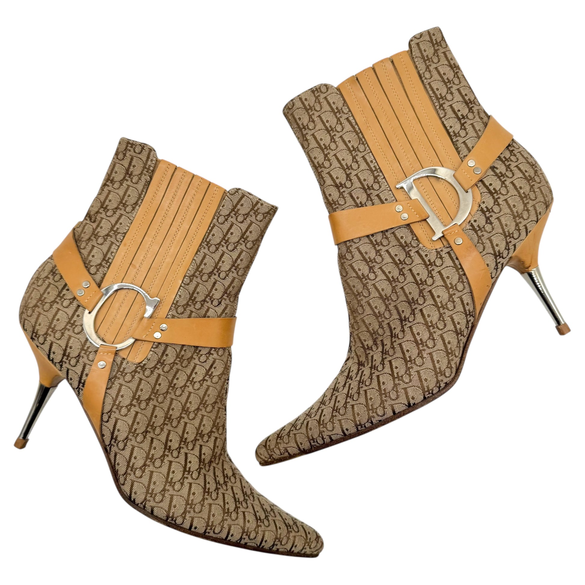 Christian Dior Tan Monogram Trotter Logo Heeled Boots - Outfit Repeater
