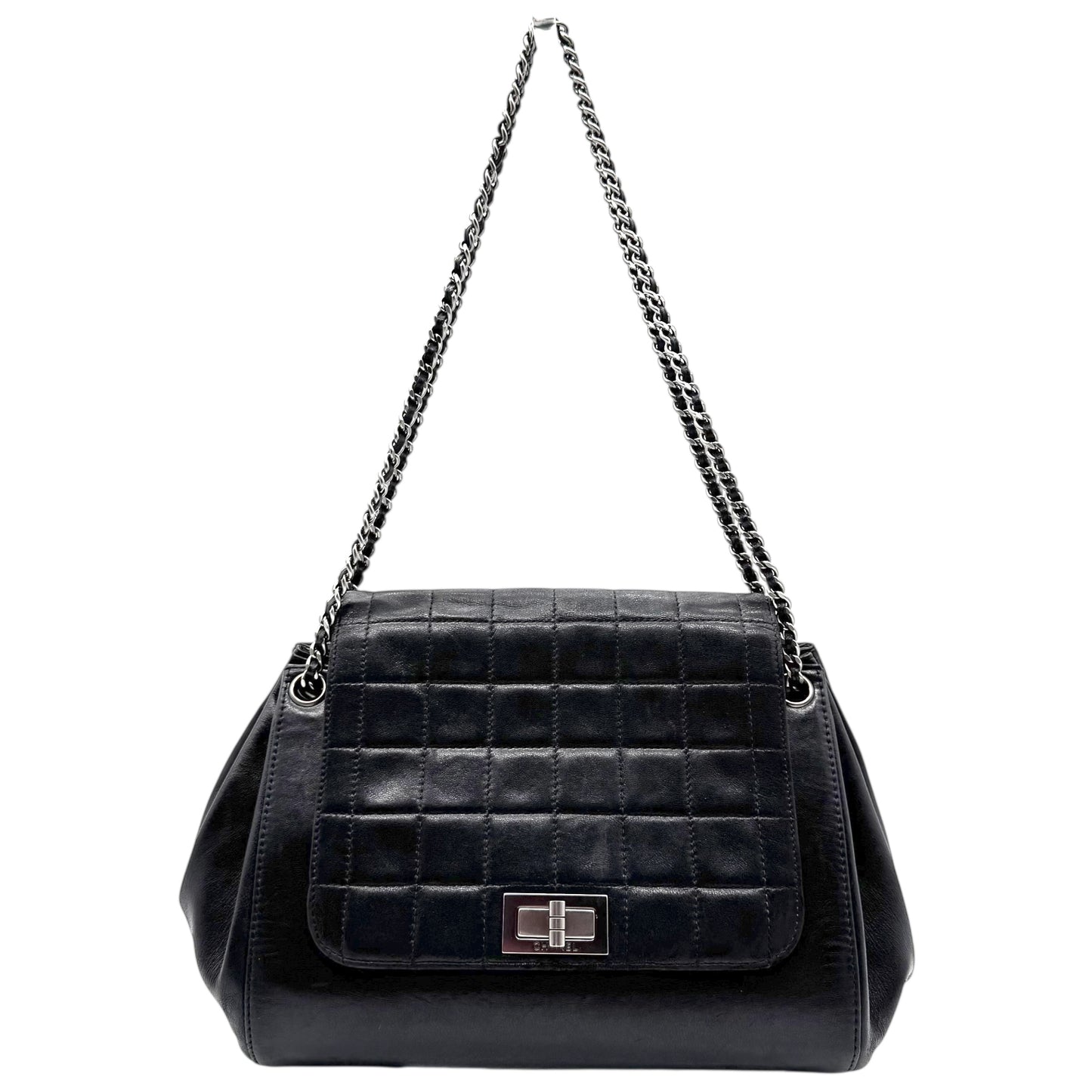 Chanel Black Lambskin Chocolate Bar Accordion Flap Bag 2000-02 - Outfit Repeater