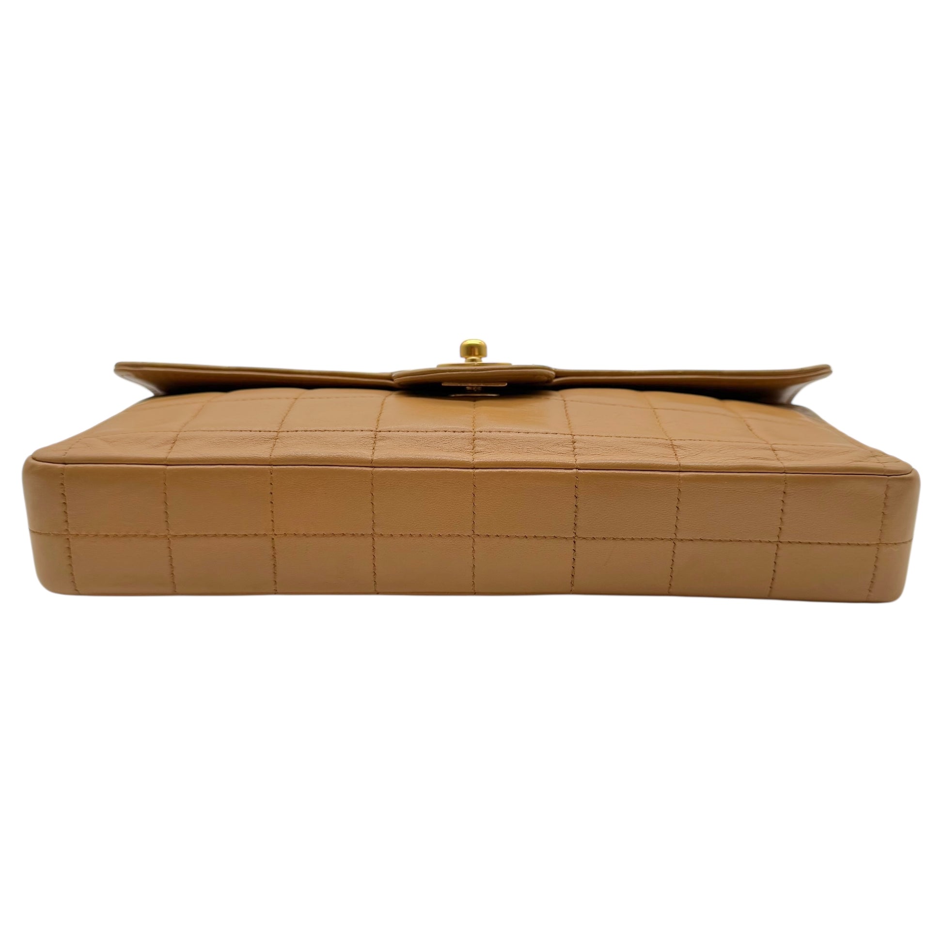 Chanel Beige Leather Chocolate Bar East West Flap Clutch Bag 2002-03 - Outfit Repeater