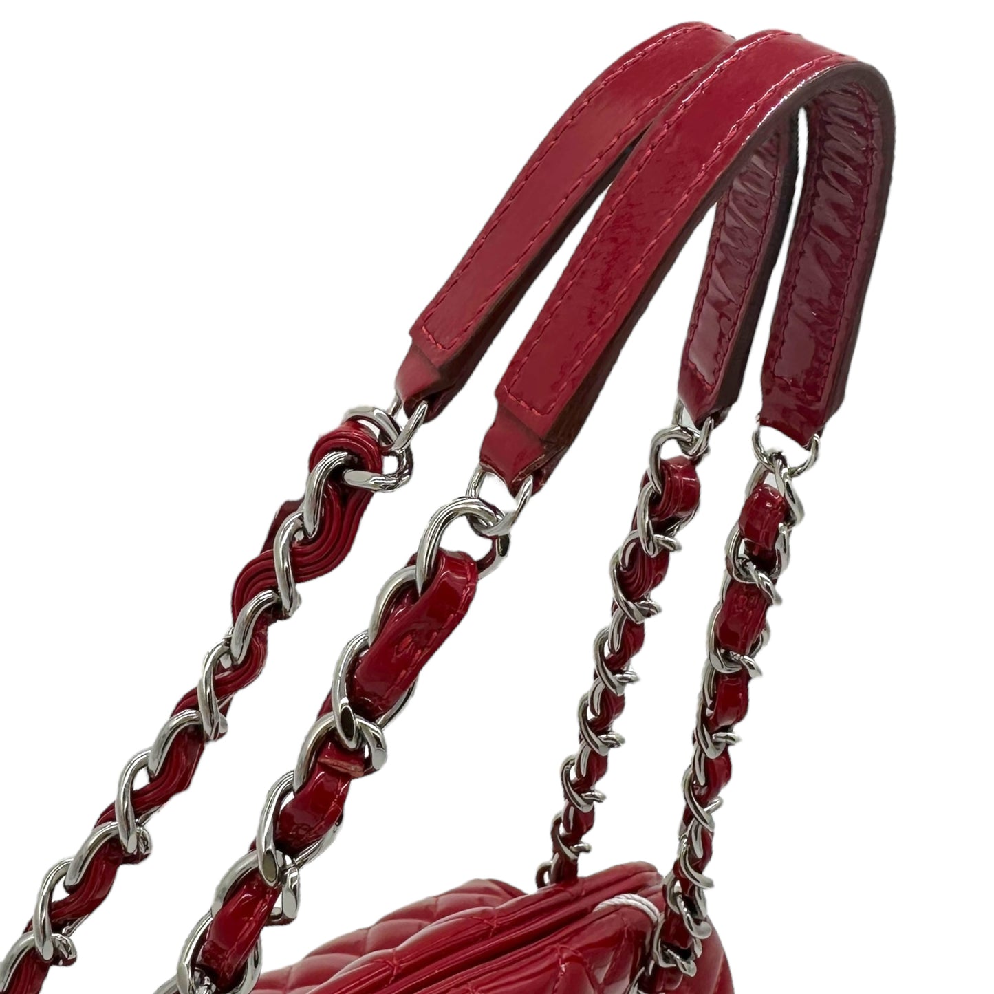 Chanel Red Patent Leather Quilted Shoulder Bag - Outfit Repeater