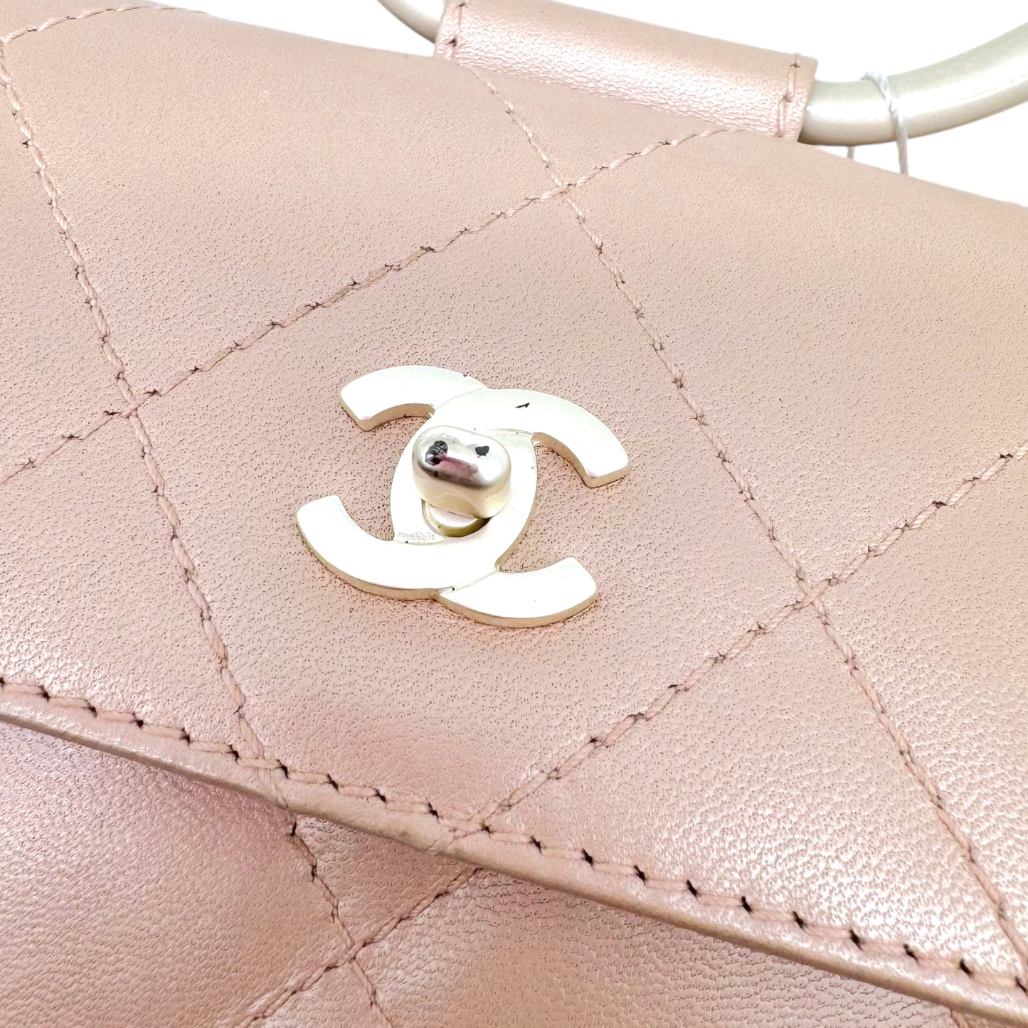 Chanel Light Pink Lambksin Matelasse Mini Bracelet Bag 2000-02 - Outfit Repeater