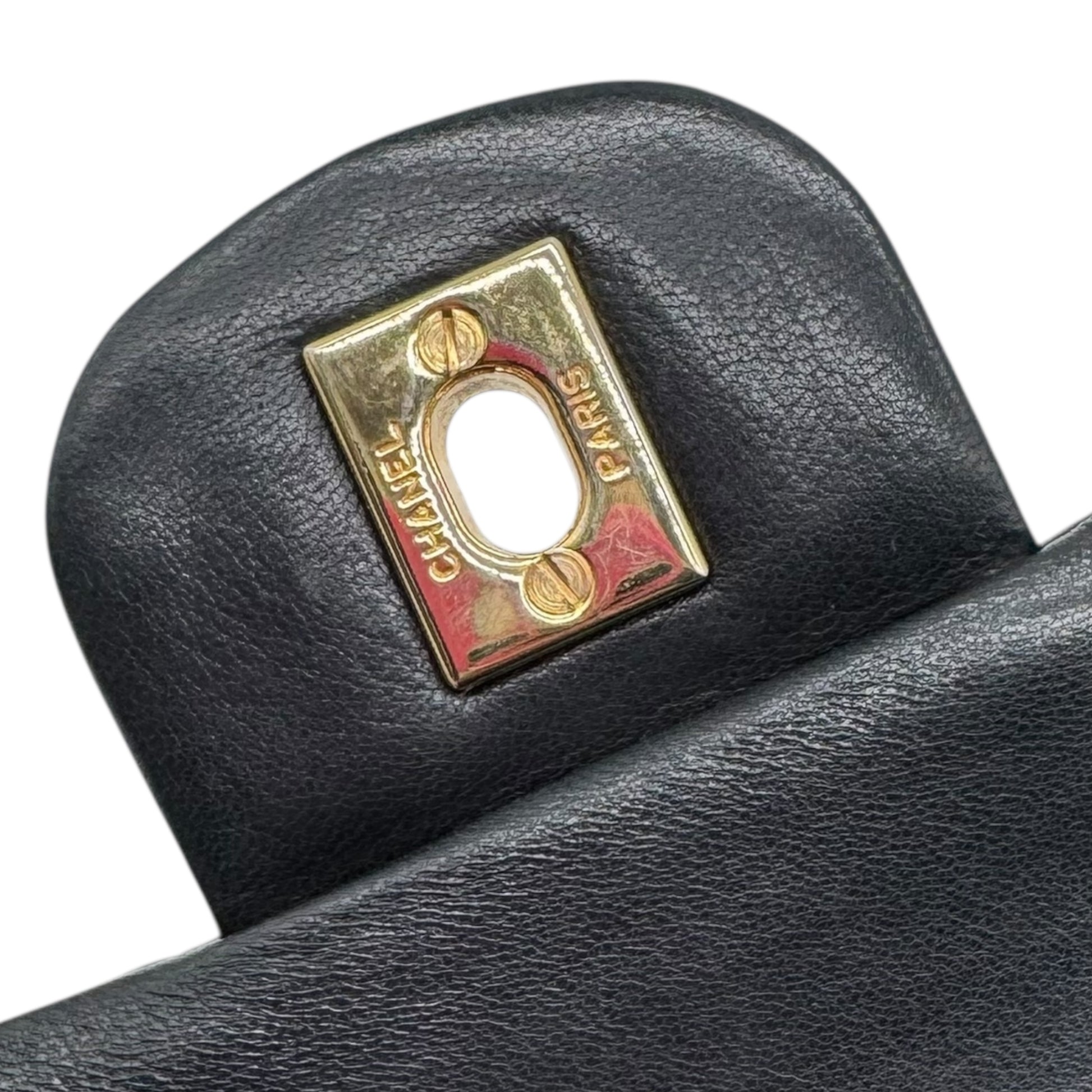 Chanel Black Matelasse Lambskin Medium Classic Flap Bag 1989-91 - Outfit Repeater