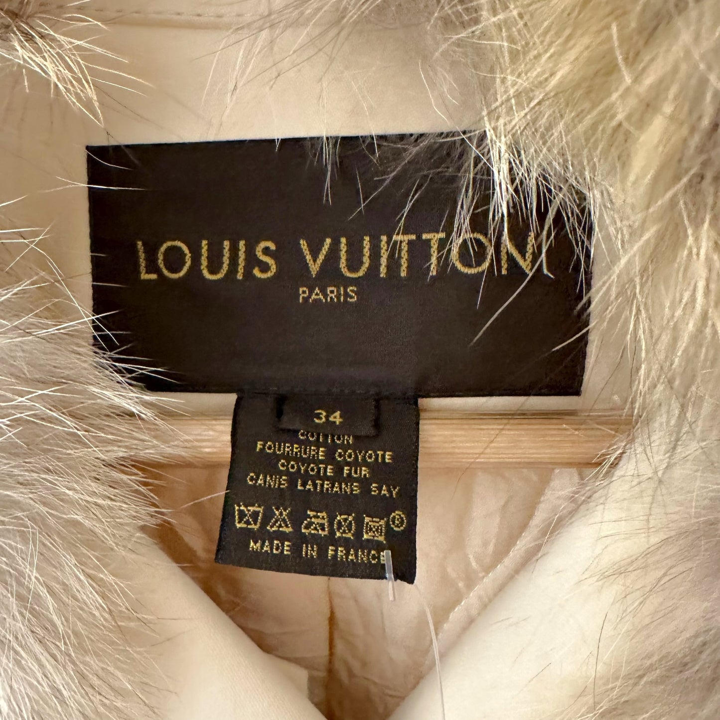 Louis Vuitton Ivory Button Front Fox Fur Collar Jacket