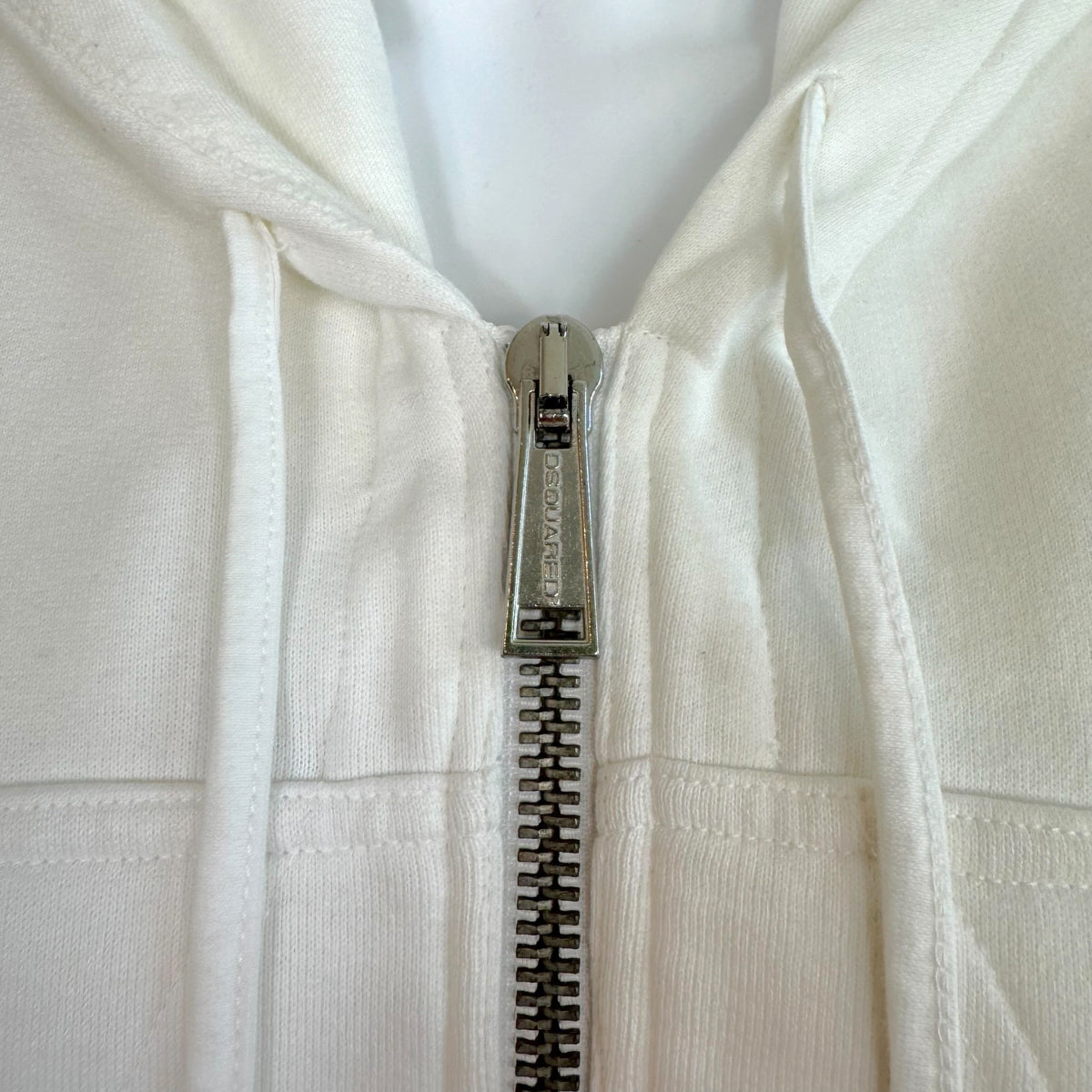 Dsquared2 White Cropped Hoodie With Maple Syrup Graphic