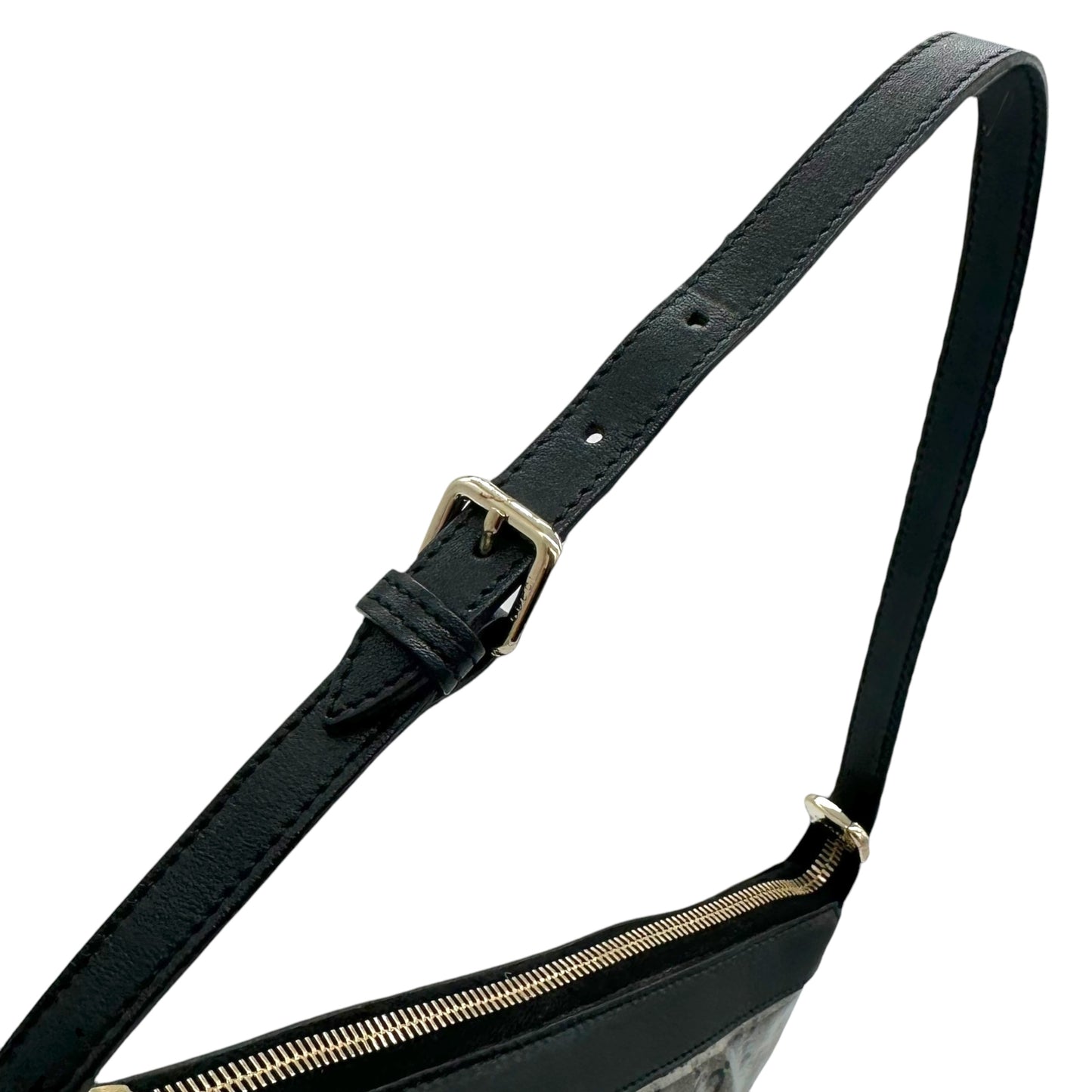 Gucci Silver Coated Canvas Monogram Pochette Bag - Outfit Repeater