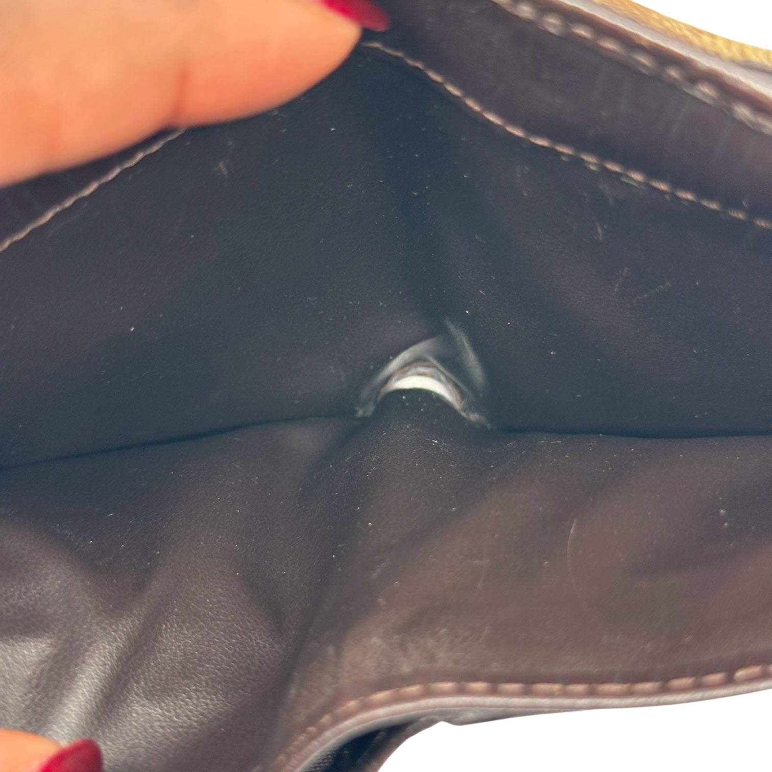 Gucci Tan Monogram Jackie Bi-Fold Wallet - Outfit Repeater