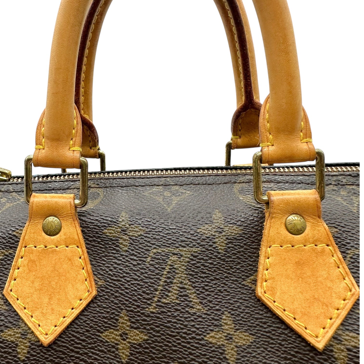 Louis Vuitton Monogram Canvas Speedy 25 - zip pull missing - Outfit Repeater
