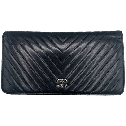 Chanel Black Lambskin Chevorn Quilted Bi-Fold Long Wallet