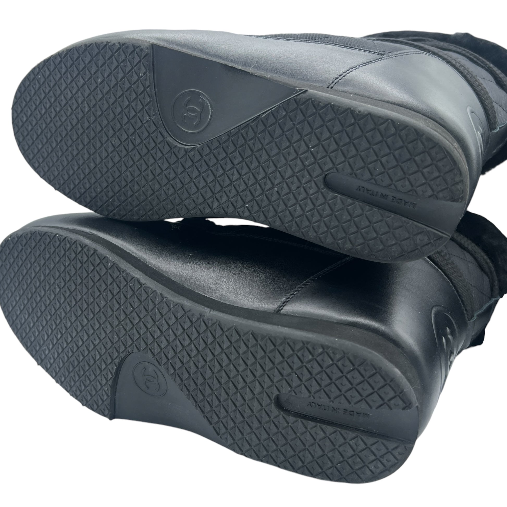 Chanel Black Shearling Moon Boots - Outfit Repeater