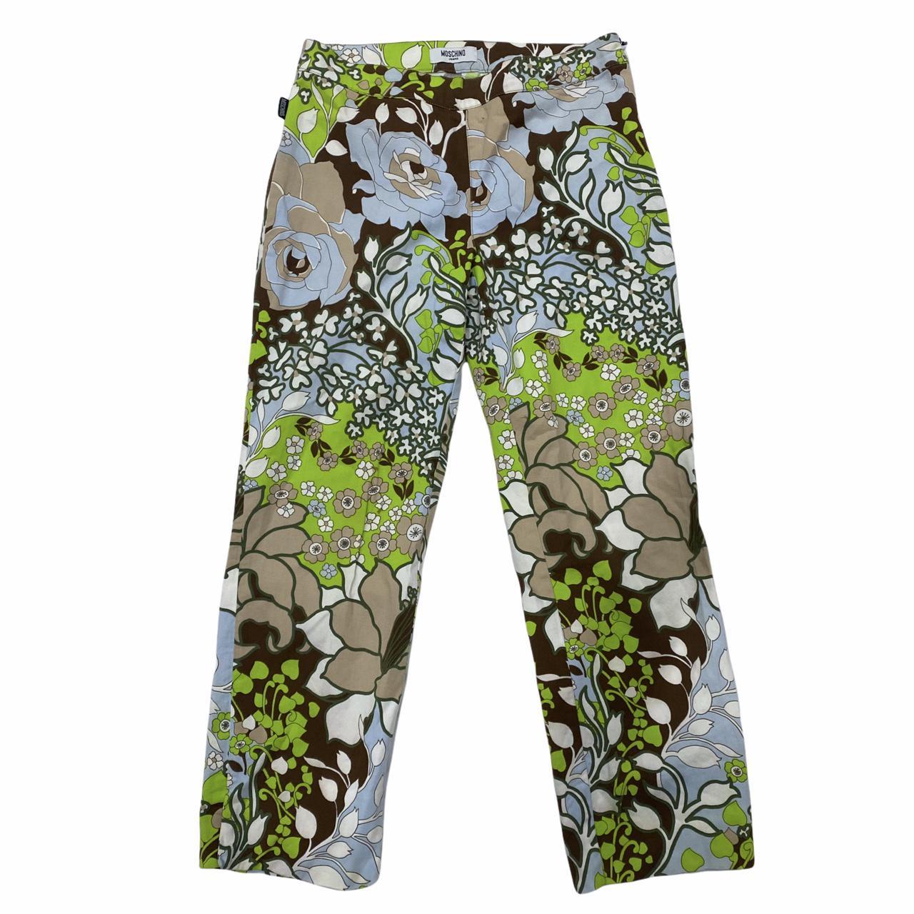Moschino Jeans Floral All Over Print Capri Pants - Outfit Repeater