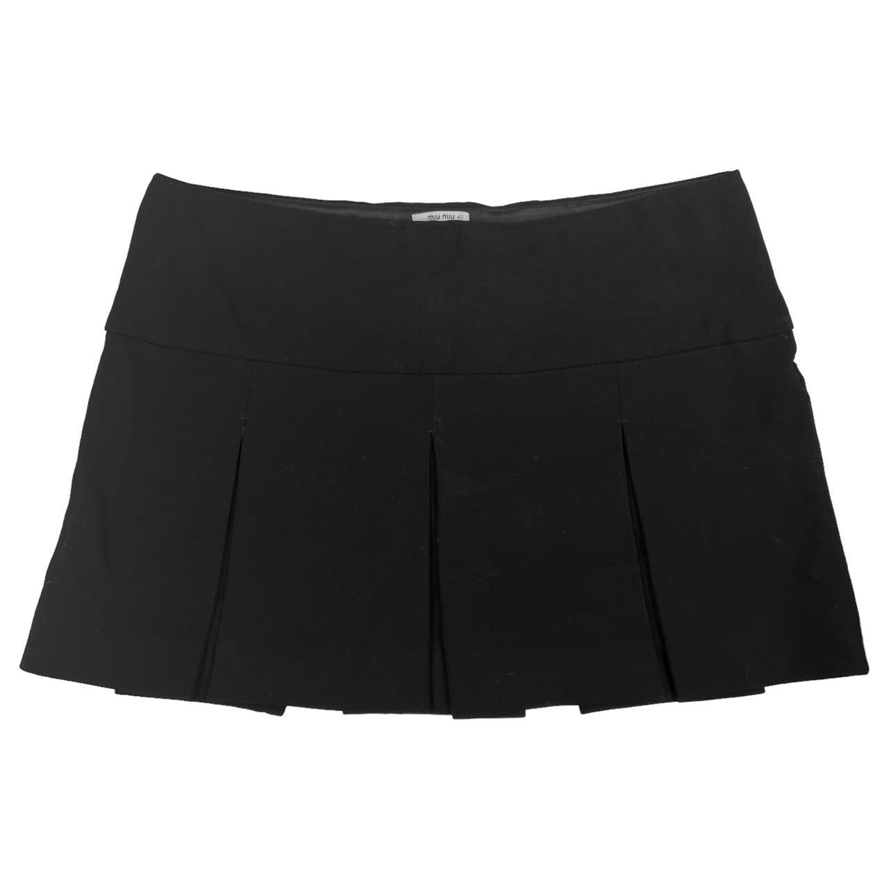 Miu Miu F/W 2010 Black Pleated Low Rise Mini Skirt - Outfit Repeater