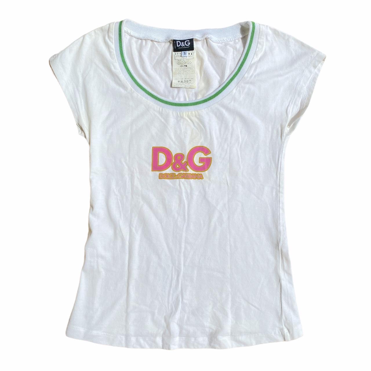 Dolce and Gabbana D&G White Pink Center Logo White T-Shirt - Outfit Repeater