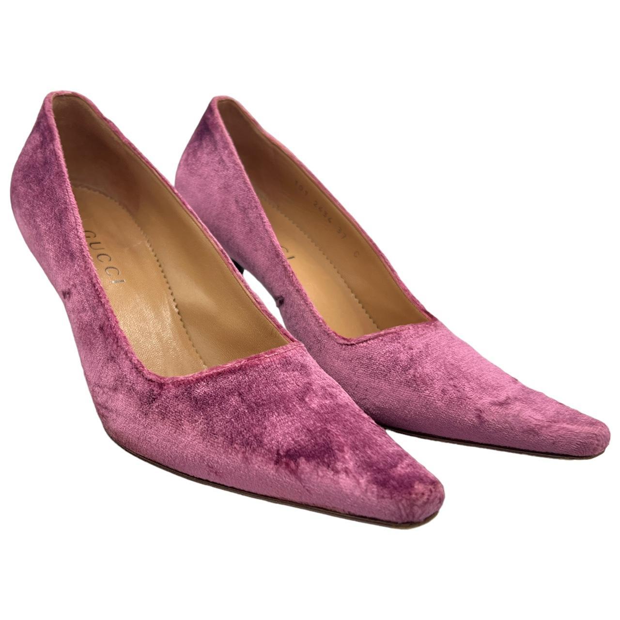 Gucci by Tom Ford Pink Velvet Pointed Toe Heels - Outfit Repeater