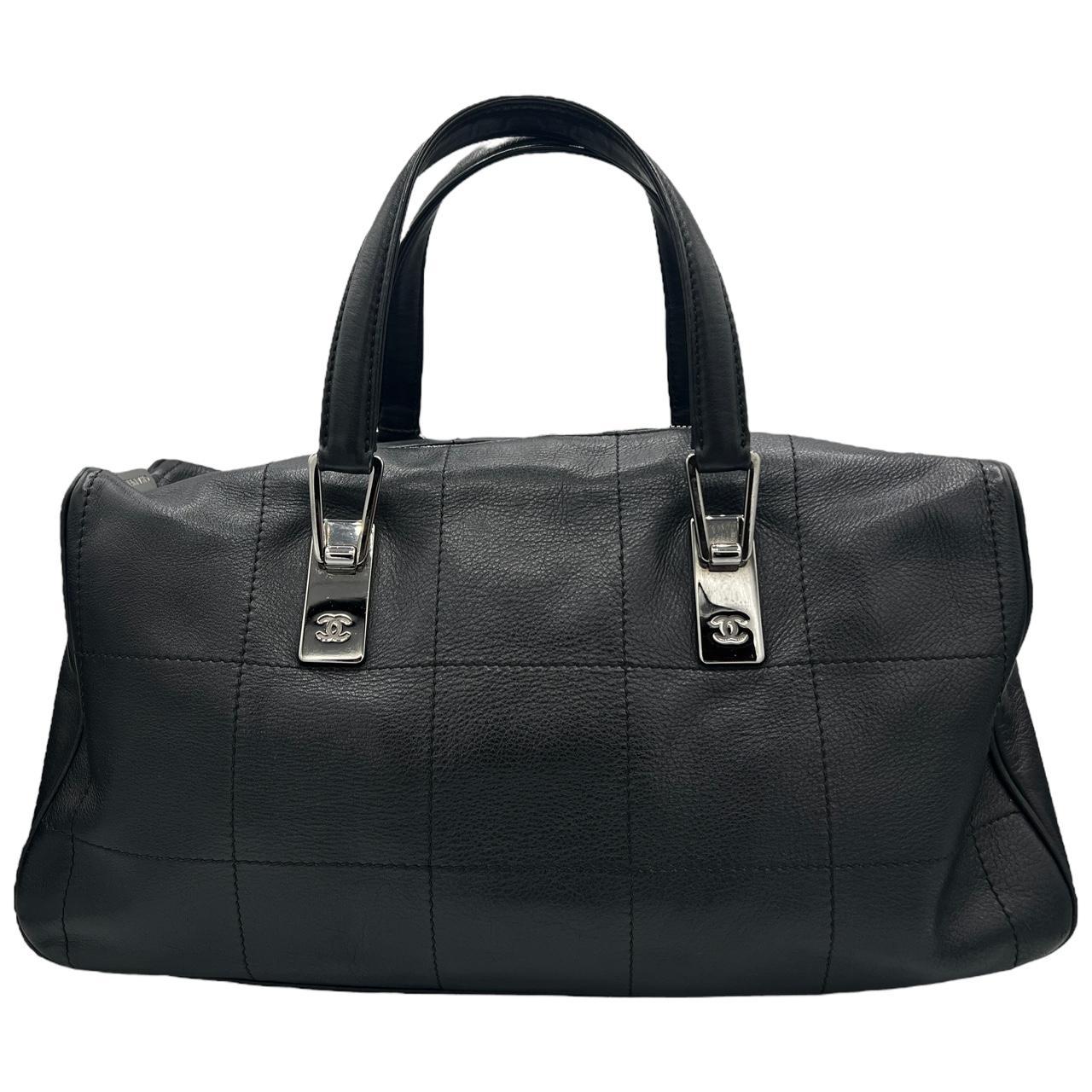 Chanel Black Chocolate Bar Quilted Leather Boston Bag - Outfit Repeater