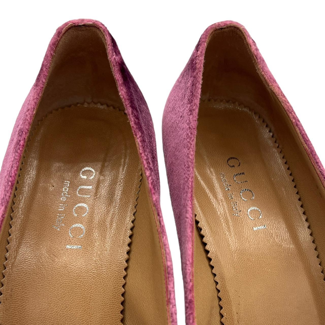 Gucci by Tom Ford Pink Velvet Pointed Toe Heels - Outfit Repeater