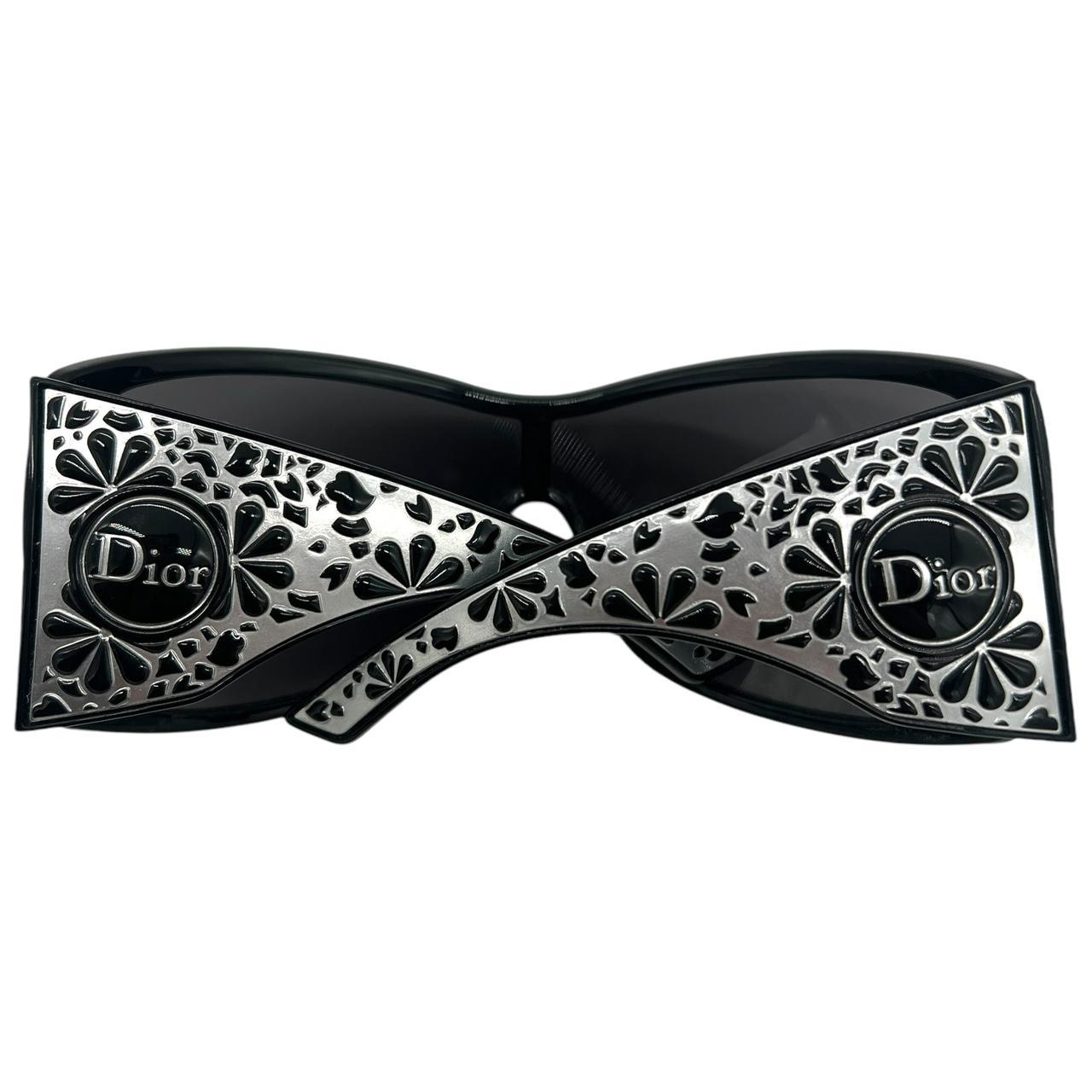 Christian Dior Cherrytree Black Shield Sunglasses - Outfit Repeater