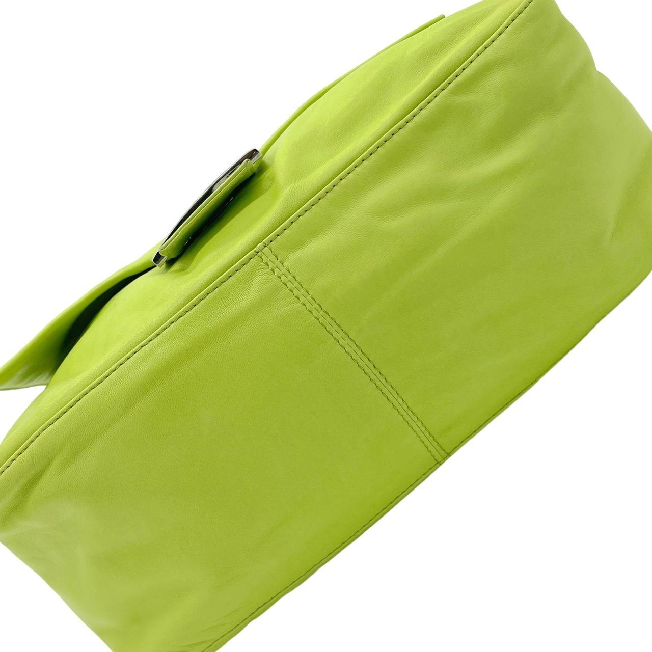 Fendi Mama Baguette Shoulder Bag Bright Green Leather