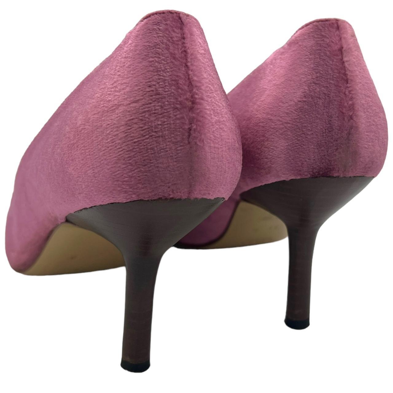 Gucci by Tom Ford Pink Velvet Pointed Toe Heels - Outfit Repeater