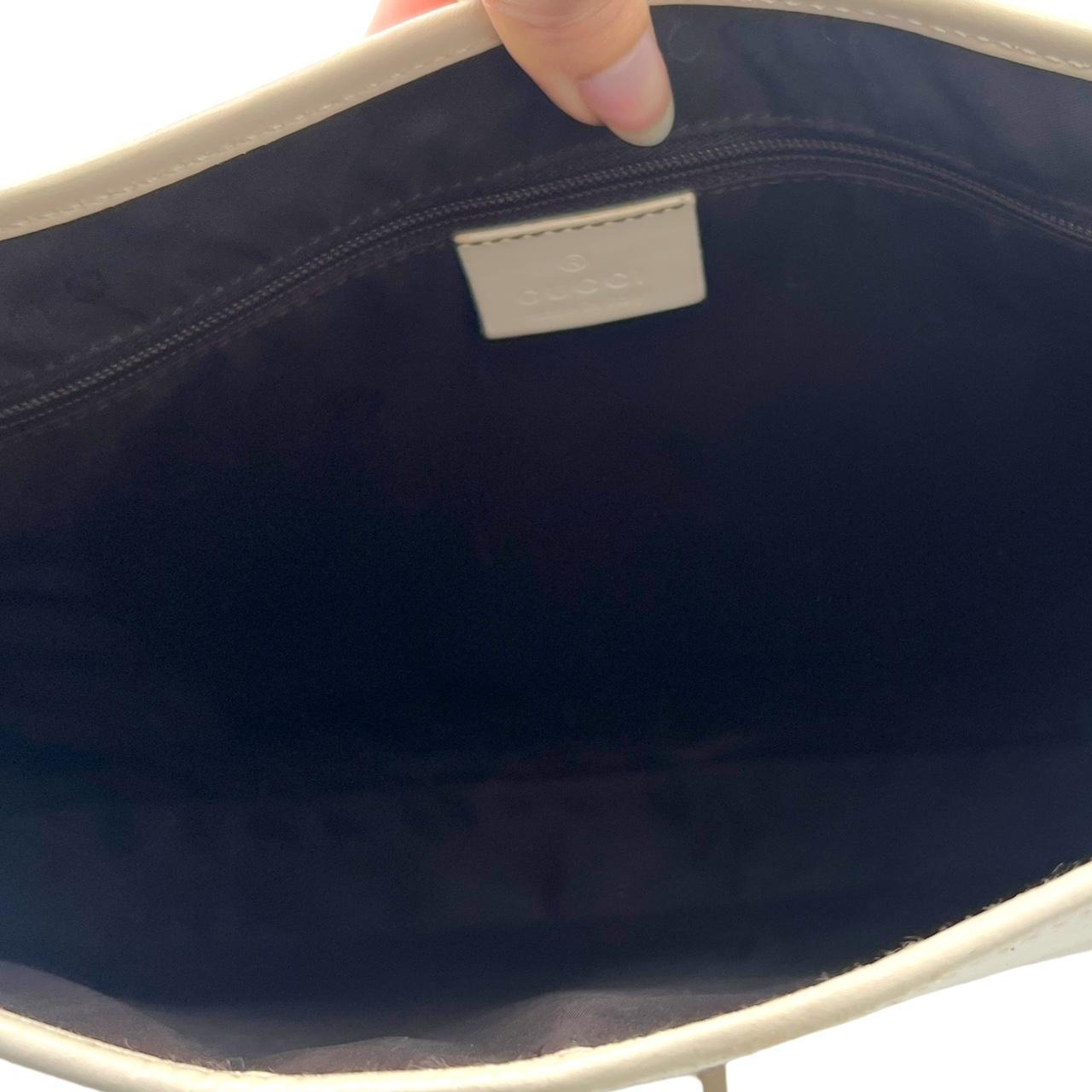 Gucci White Leather Shoulder Bag with Black Hardware