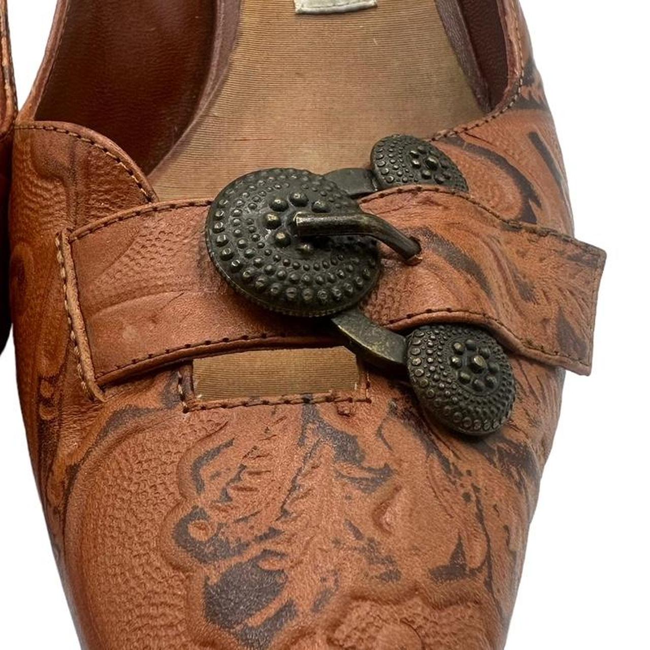 Manolo Blahnik Brown Embossed Leather Kitten Heel Mules