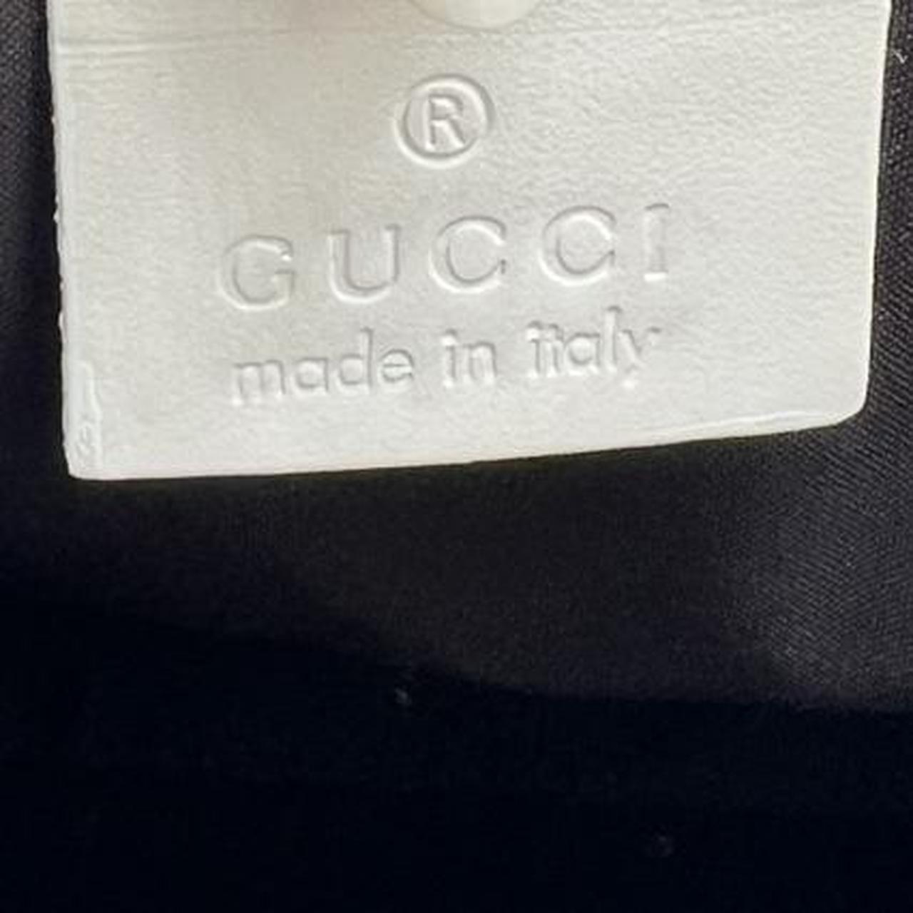 Gucci White Leather Shoulder Bag with Black Hardware